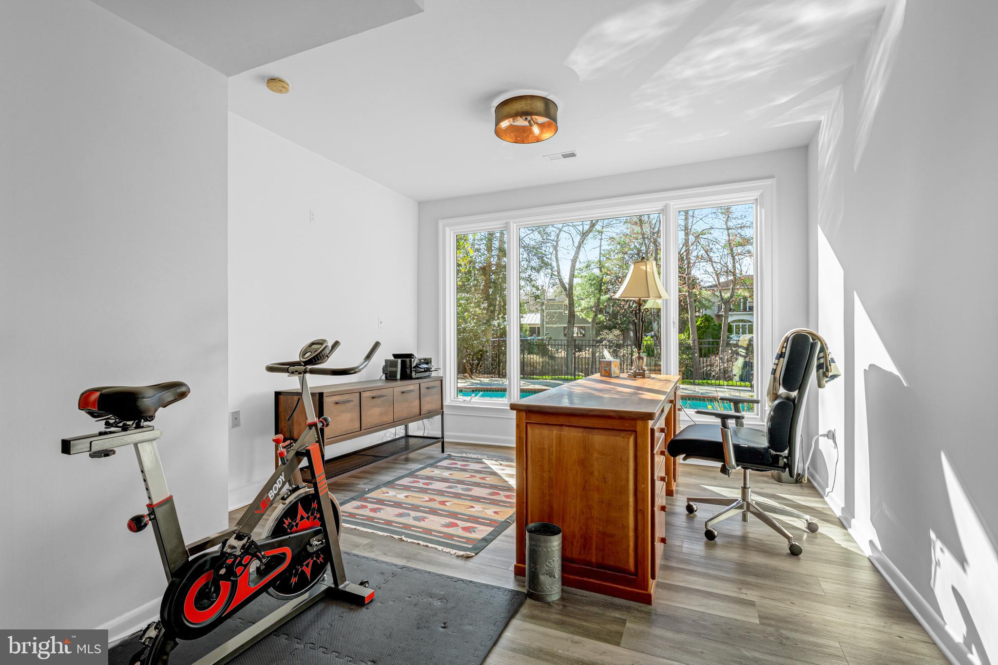 CHAIN BRIDGE FOREST - Residential