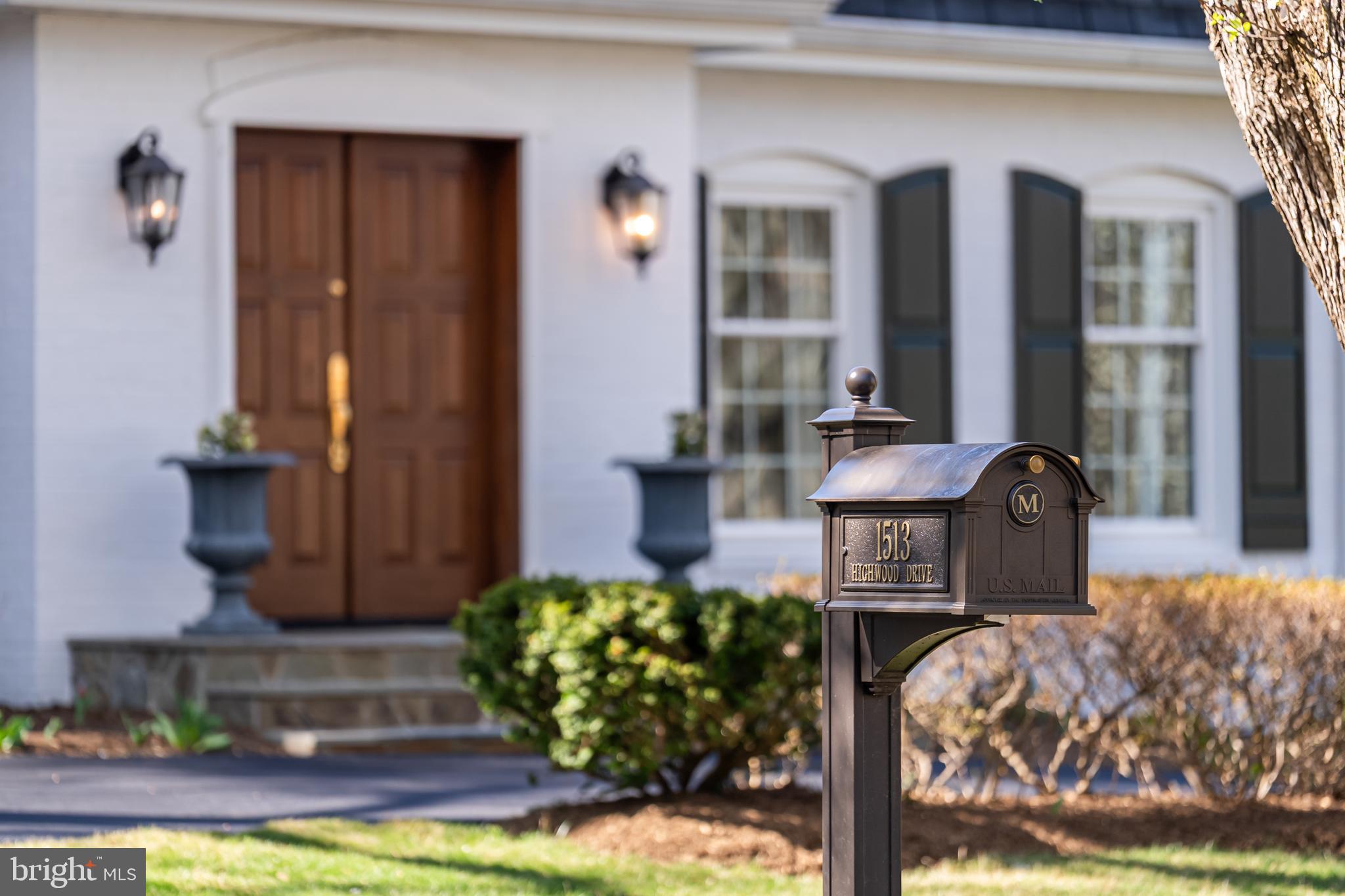 CHAIN BRIDGE FOREST - Residential