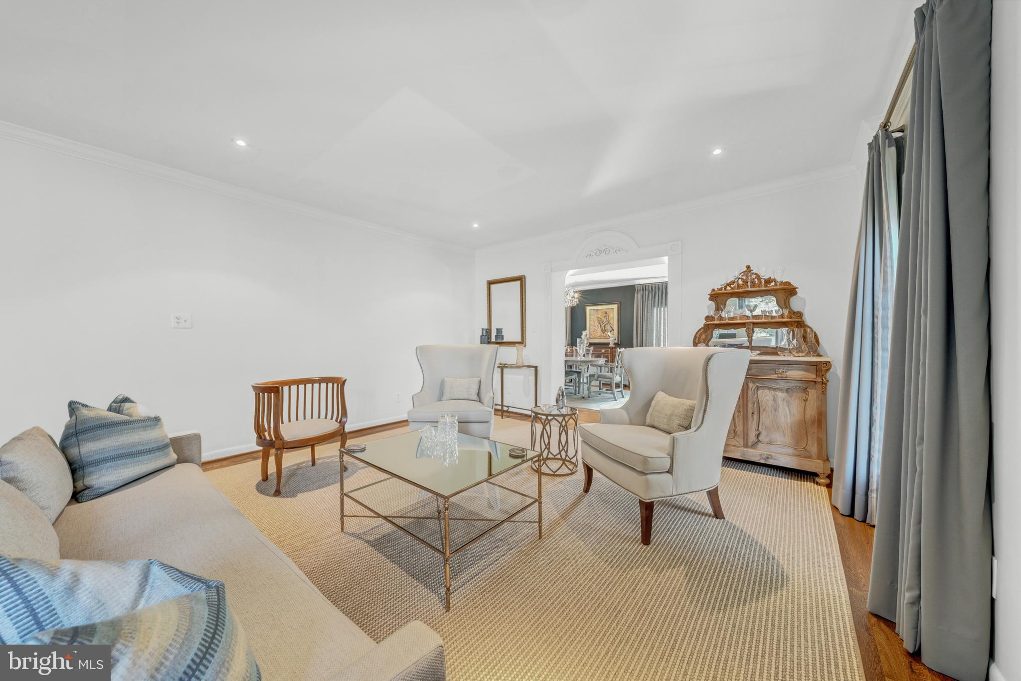 CHAIN BRIDGE FOREST - Residential