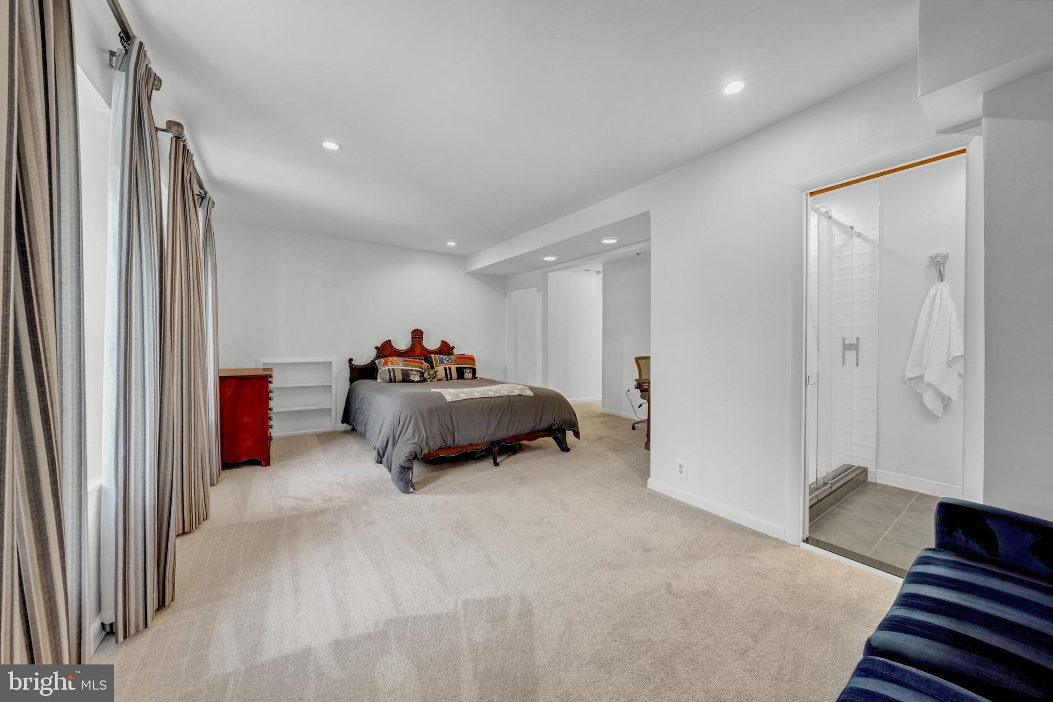 CHAIN BRIDGE FOREST - Residential