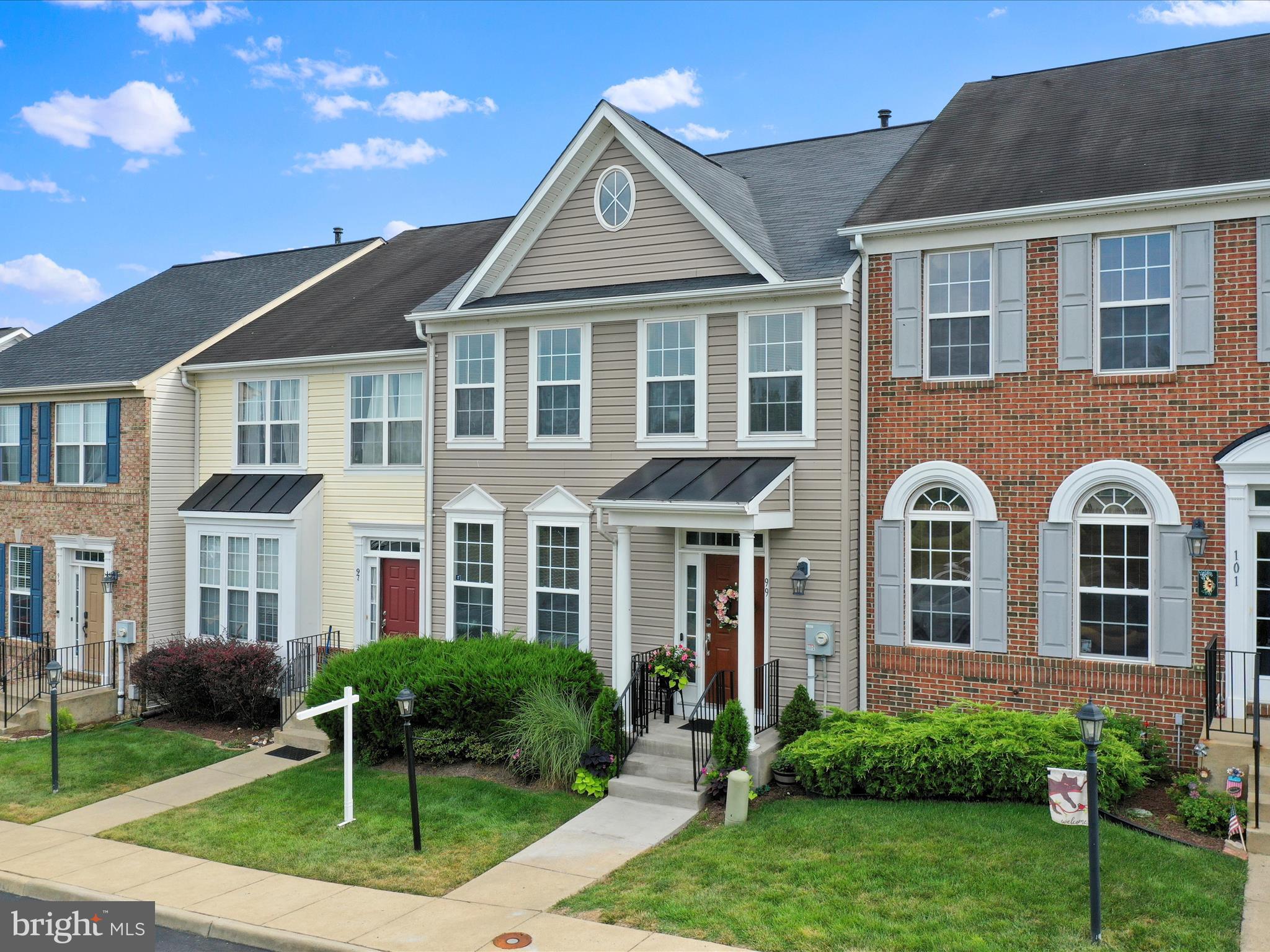 Don't miss this meticulously maintained townhome perfectly situated adjacent to scenic Blue Ridge Shadows golf course with thrilling mountain views! With over 2,400 finished square feet, this spacious home offers an open floor plan filled with natural light, tall ceilings, elegant columns, crown molding, and a main-level two-sided gas fireplace. Spacious kitchen with granite counters, island, pantry and sliding door.
Enjoy 3 upper-level bedrooms including a Primary Suite with oversized walk in closet and luxurious bath. Convenient bedroom level laundry closet. A finished walk-out basement recreation space with a wet bar, corner gas fireplace, full bath, and an additional room with a walk-in closet currently being used as a 4th bedroom (secondary primary suite)—ideal for guests or a home office.
The mature landscaping in front and the fenced backyard showing the owner’s passion for potted gardening creates a private and peaceful retreat which will convey for the new owner to enjoy. Recent upgrades in '21, '22 and '24 include a new roof, water heater, HVAC, dishwasher, and stove—making this home truly move-in ready!
This home combines luxury living and unbeatable convenience with its close proximity to shopping, dining, major commuter routes and commuter parking lot. Also, minutes to the Shenandoah River for kayaking and tubing or enjoy the breathtaking ride in Shenandoah National Park along Skyline Drive.
This is the one you've been waiting for—schedule your private tour today!