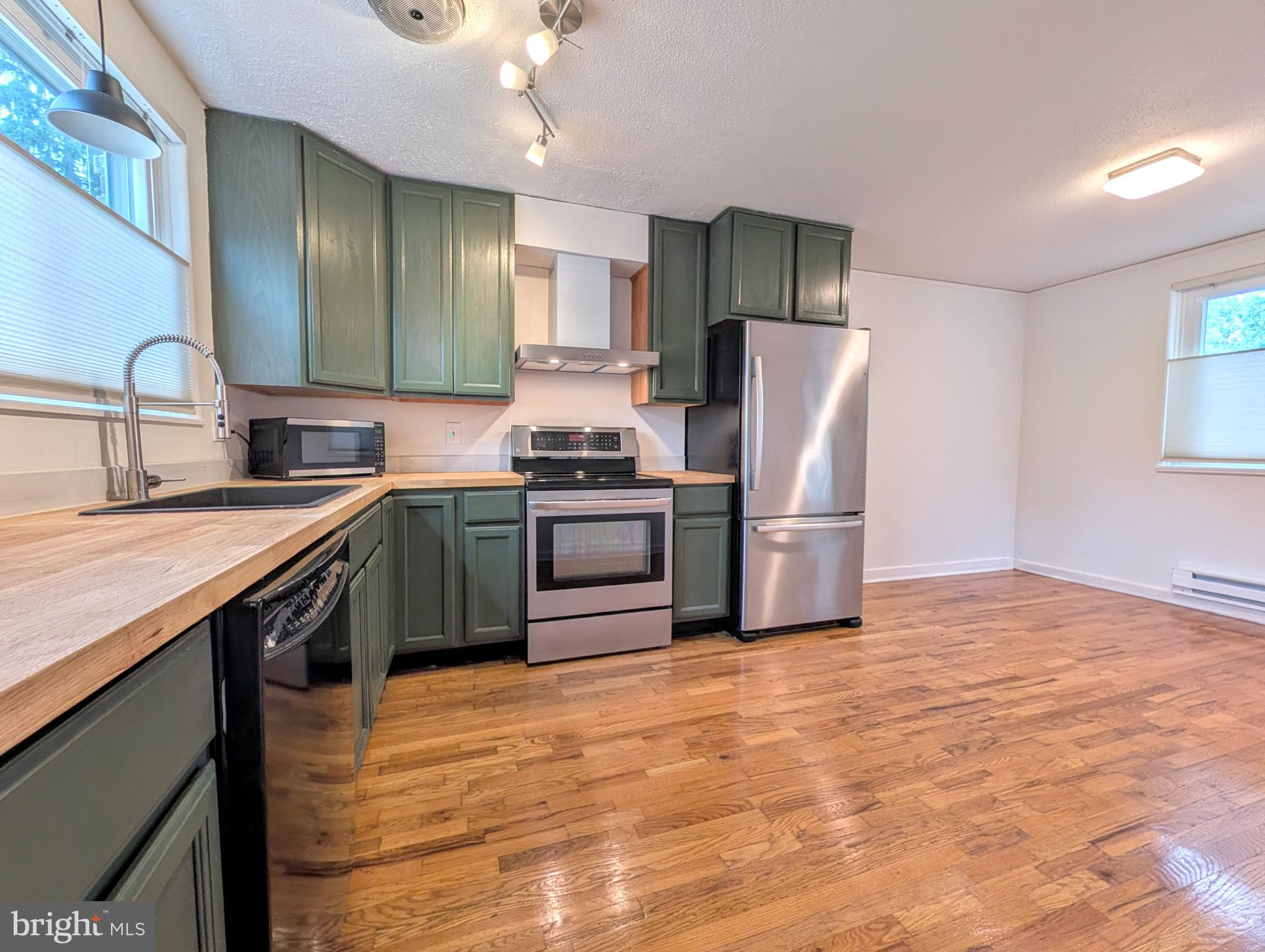 18 RIDGE ROAD A