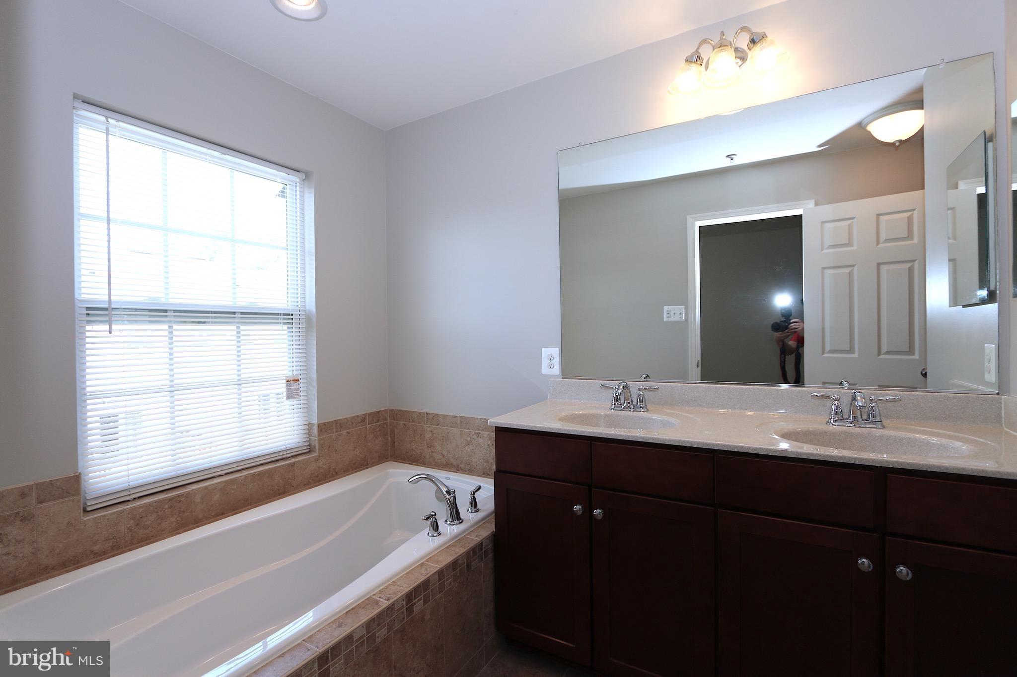 GERMANTOWN STATION - Residential Lease