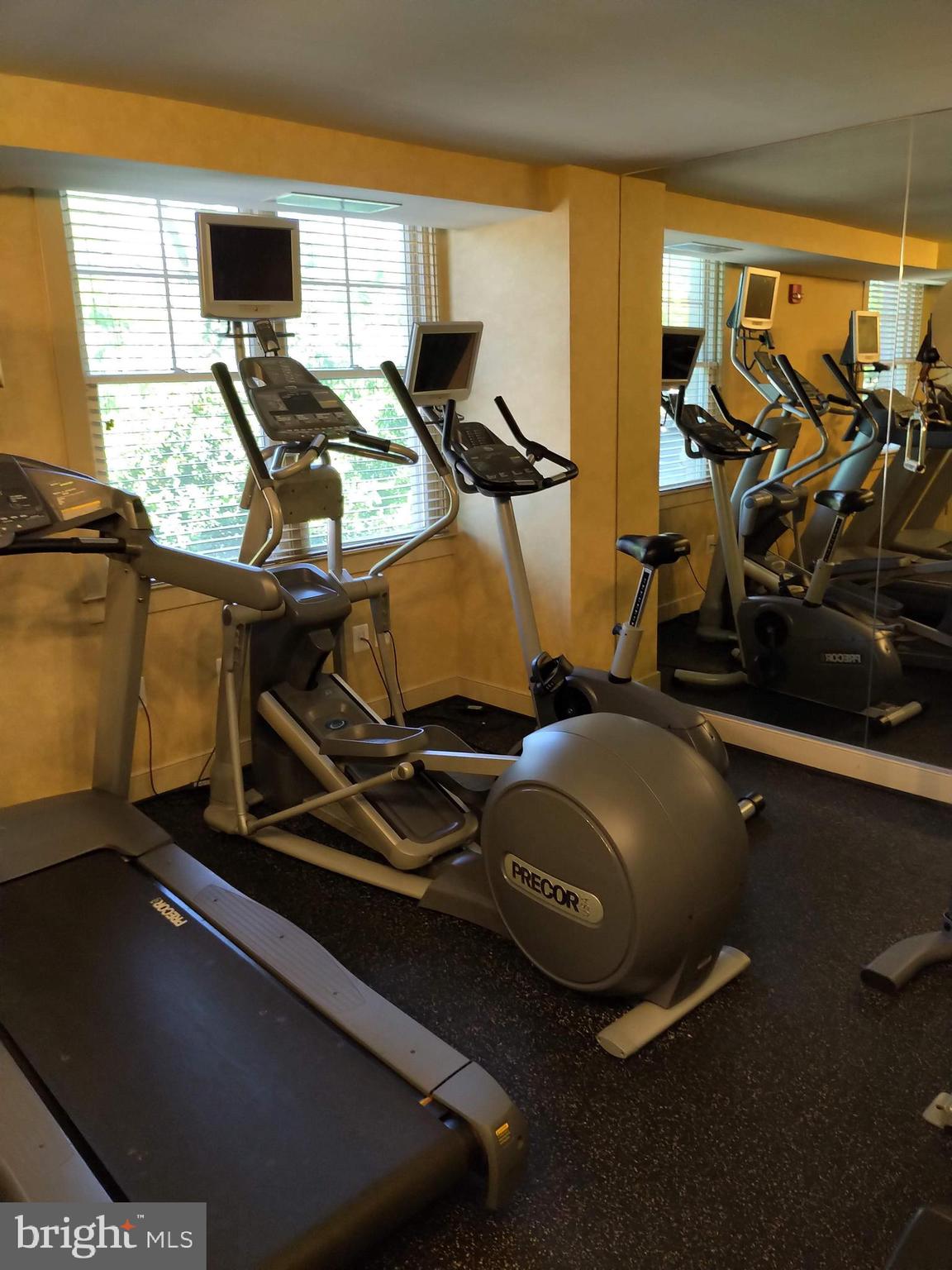 COURTHOUSE - Residential Lease