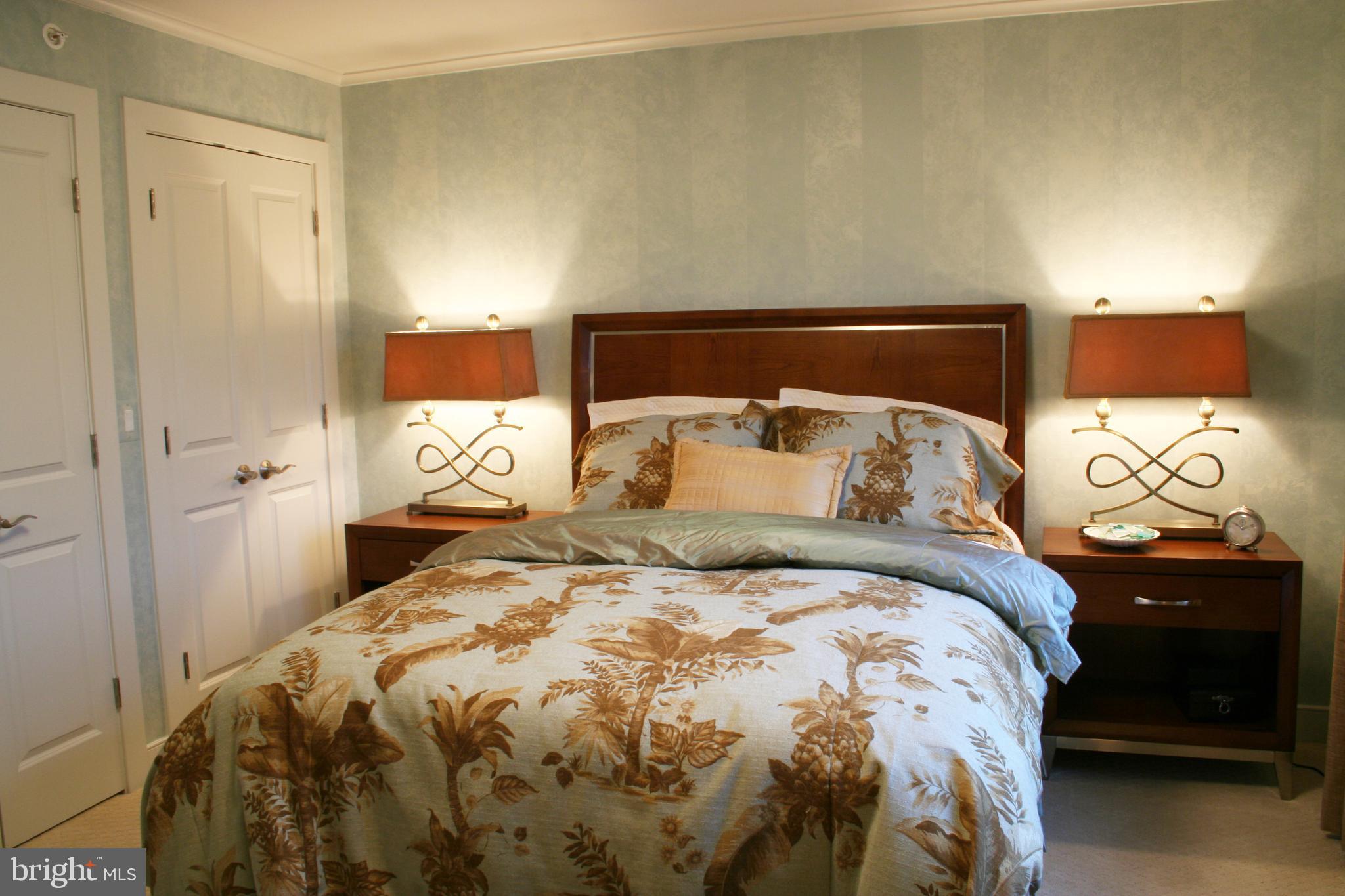 COURTHOUSE - Residential Lease