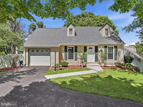 Photo of 14330 Lindendale Road, WOODBRIDGE, VA 22193 (MLS # VAPW2120742)