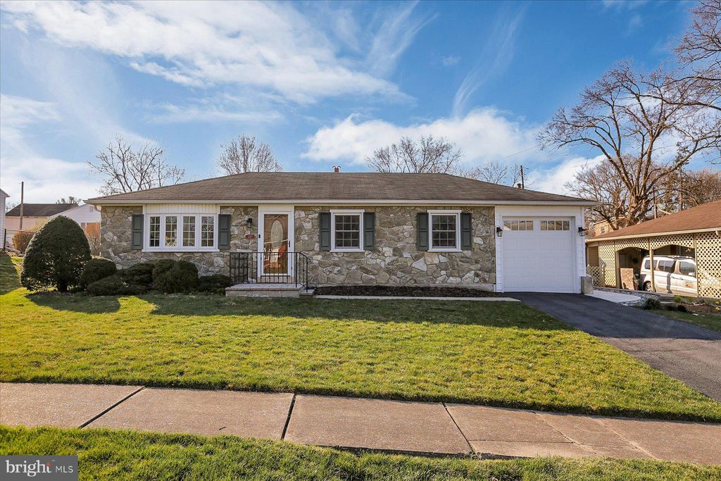 Photo of 420 Snyder Avenue, Elizabethtown, PA 17022 (MLS # PALA2048588)