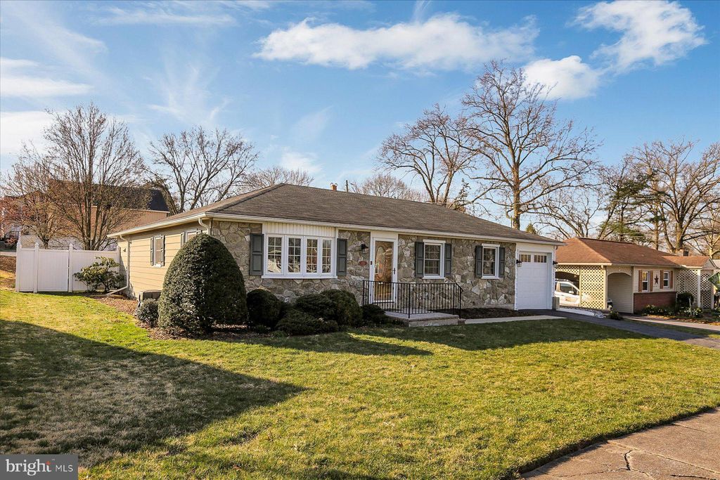 Photo of 420 Snyder Avenue, Elizabethtown, PA 17022 (MLS # PALA2048588)