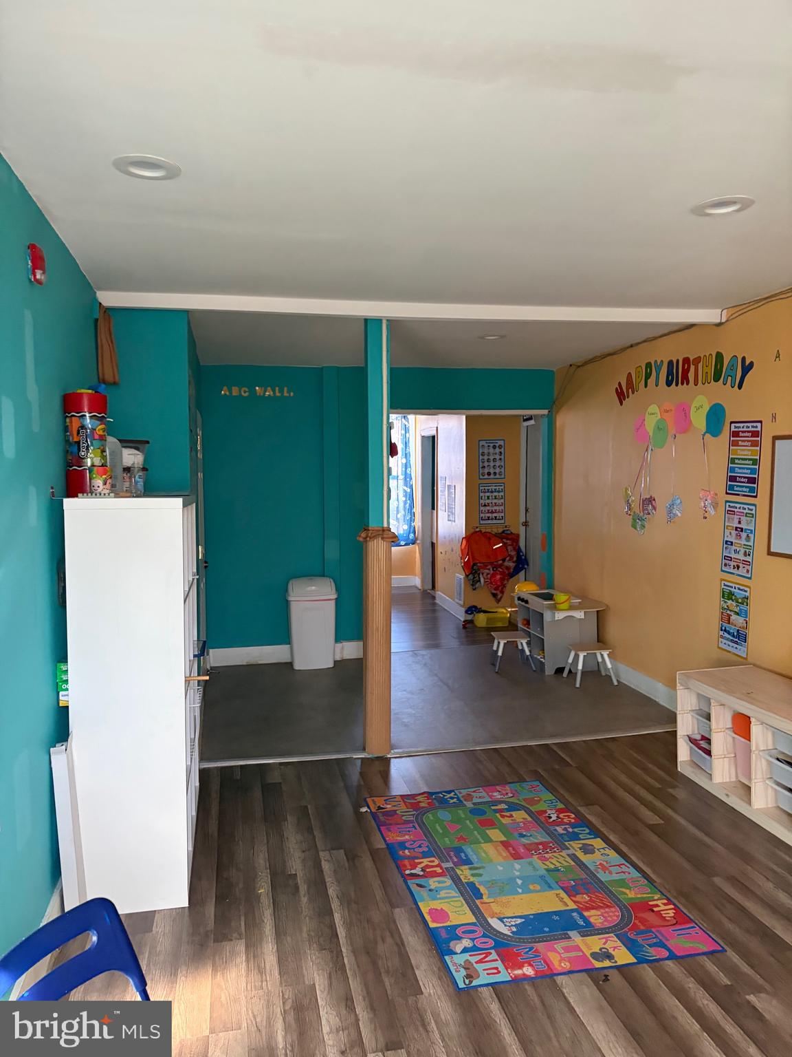 KENSINGTON - Residential