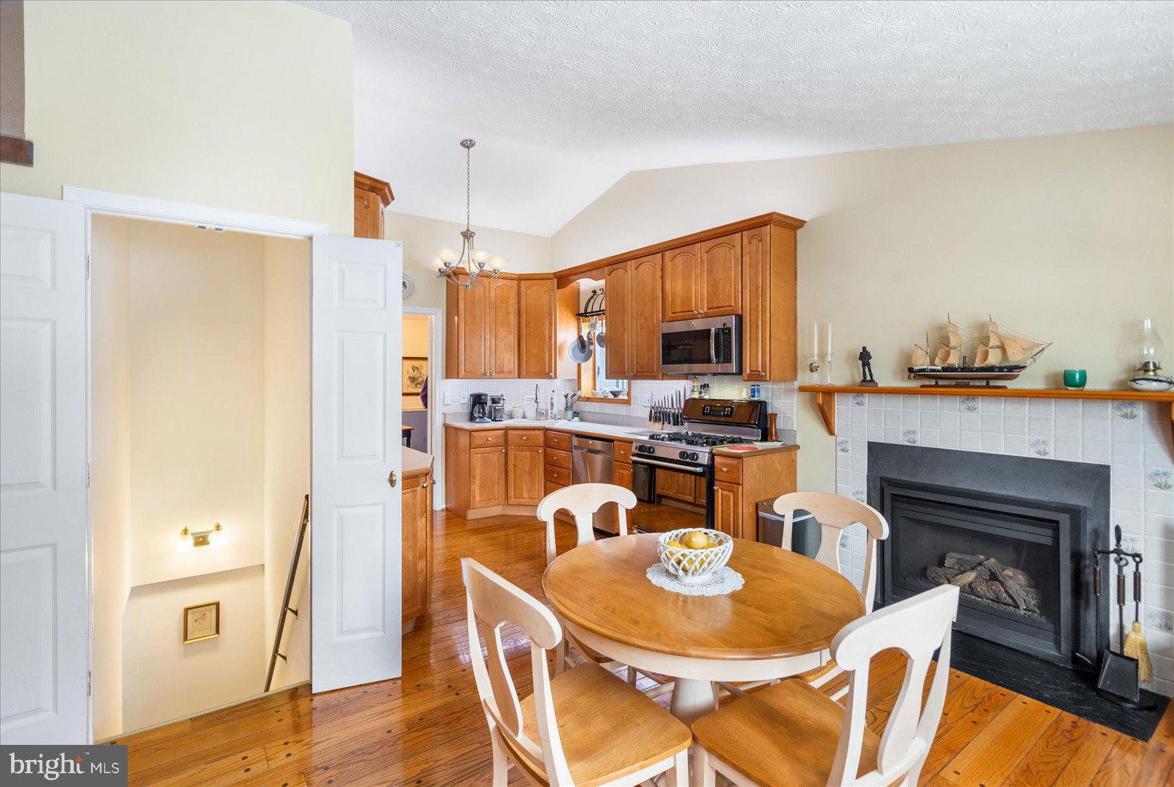 PERRY HALL GARDENS - Residential