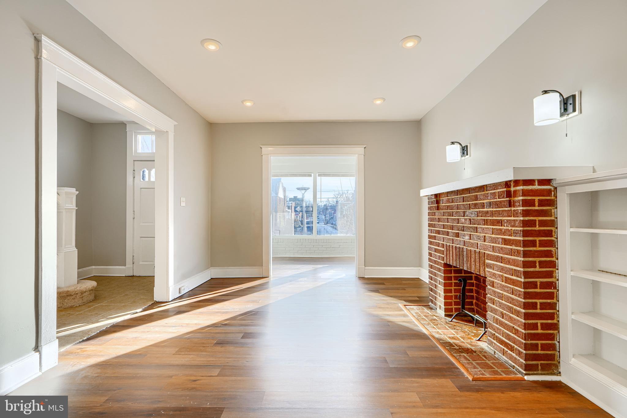 RADNOR WINSTON - Residential