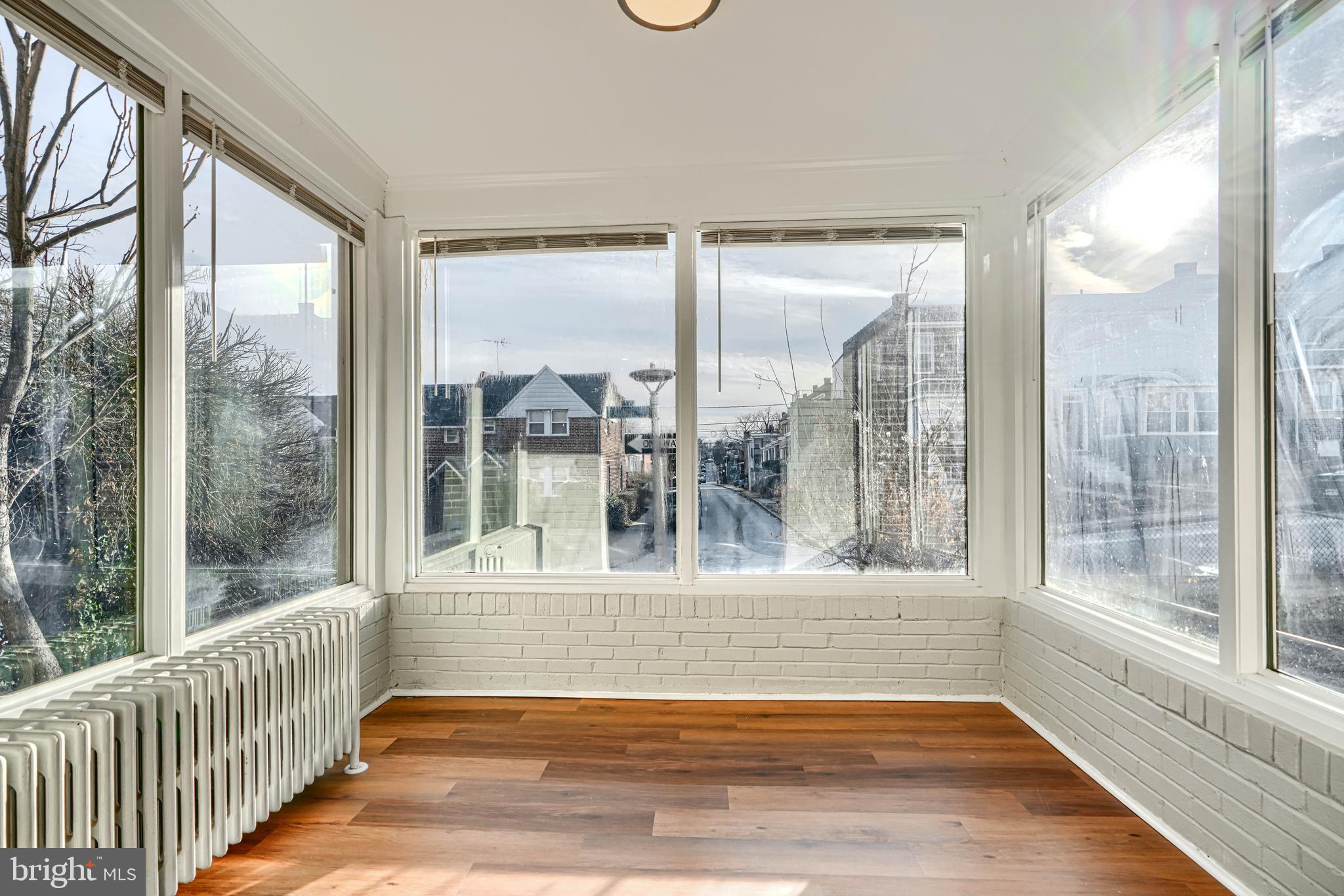 RADNOR WINSTON - Residential