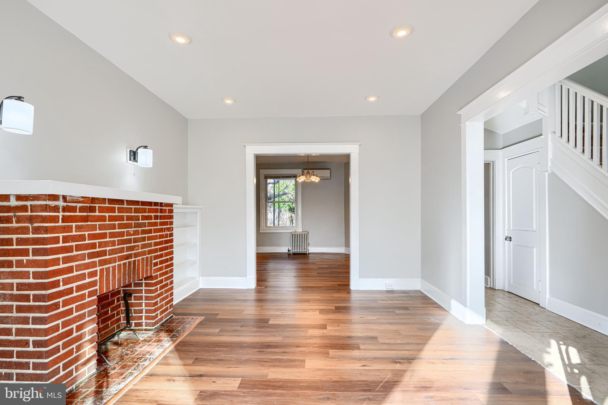 RADNOR WINSTON - Residential