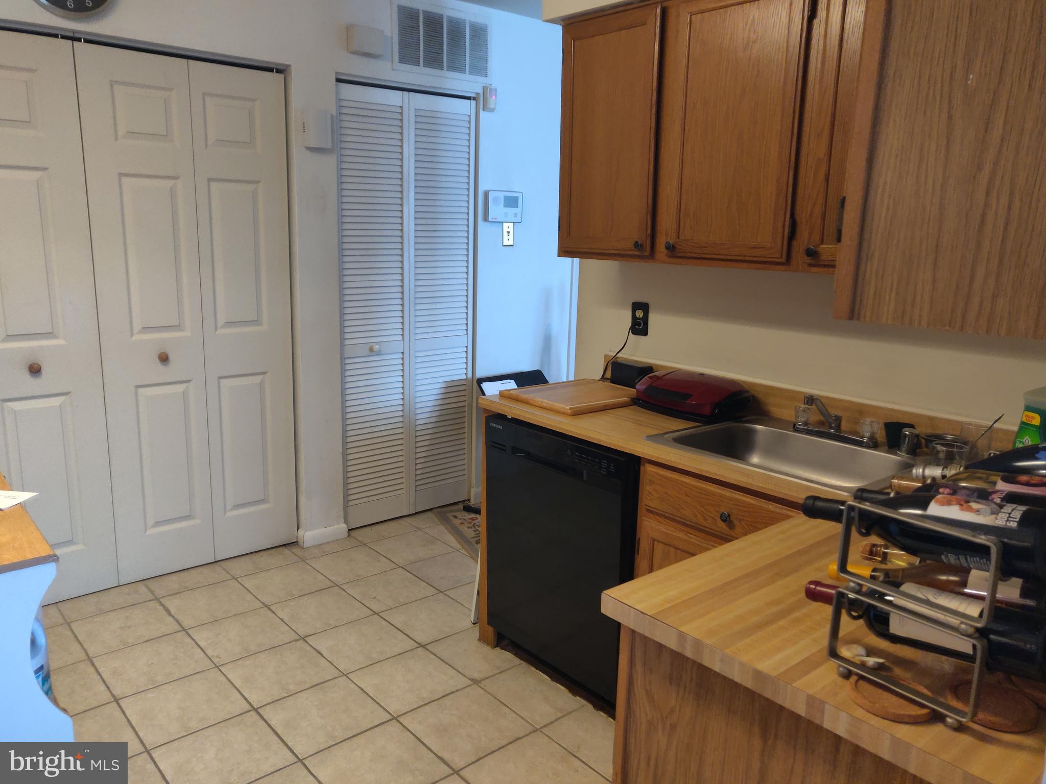 DEVON HILLS - Residential Lease