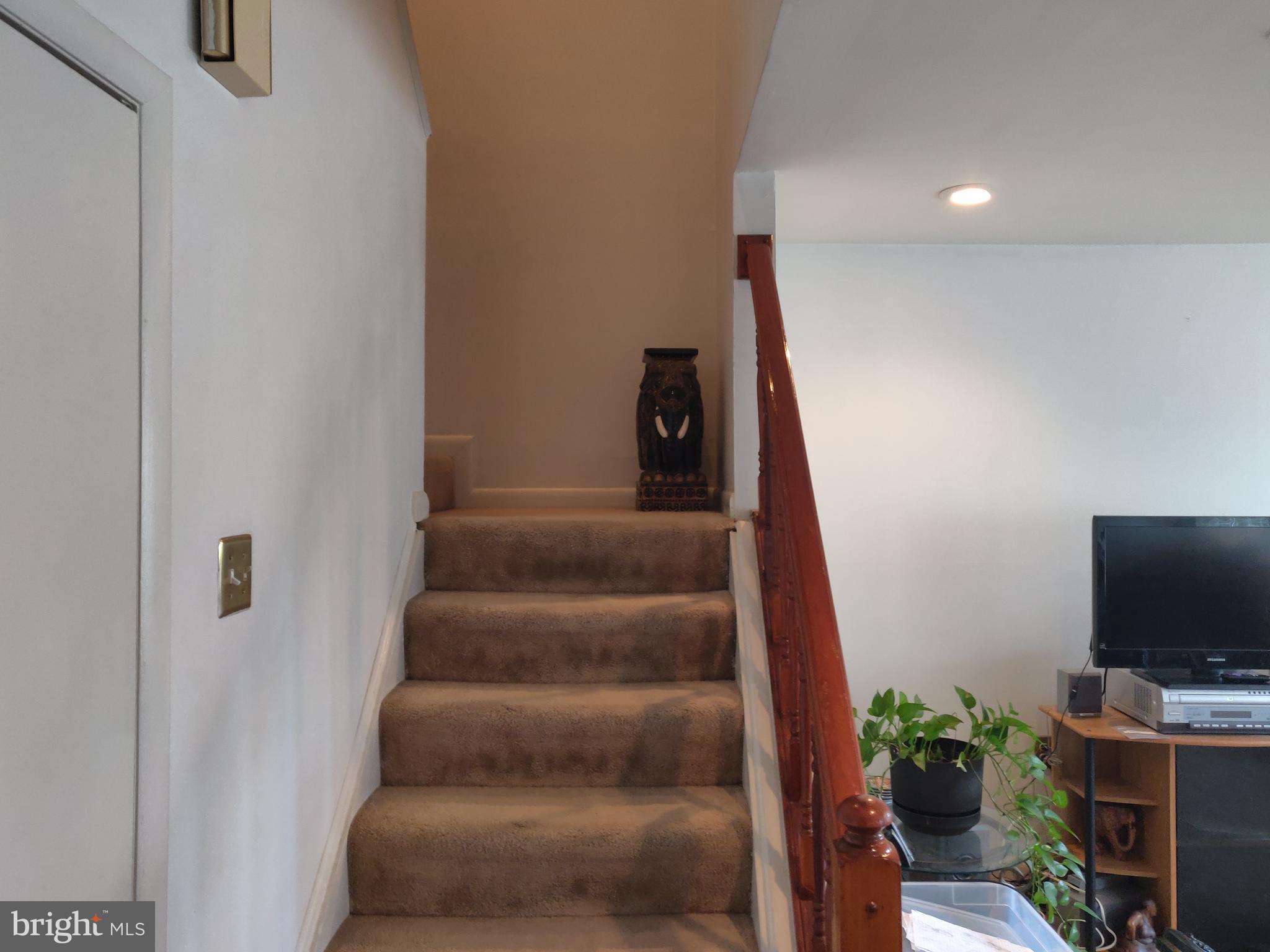 DEVON HILLS - Residential Lease