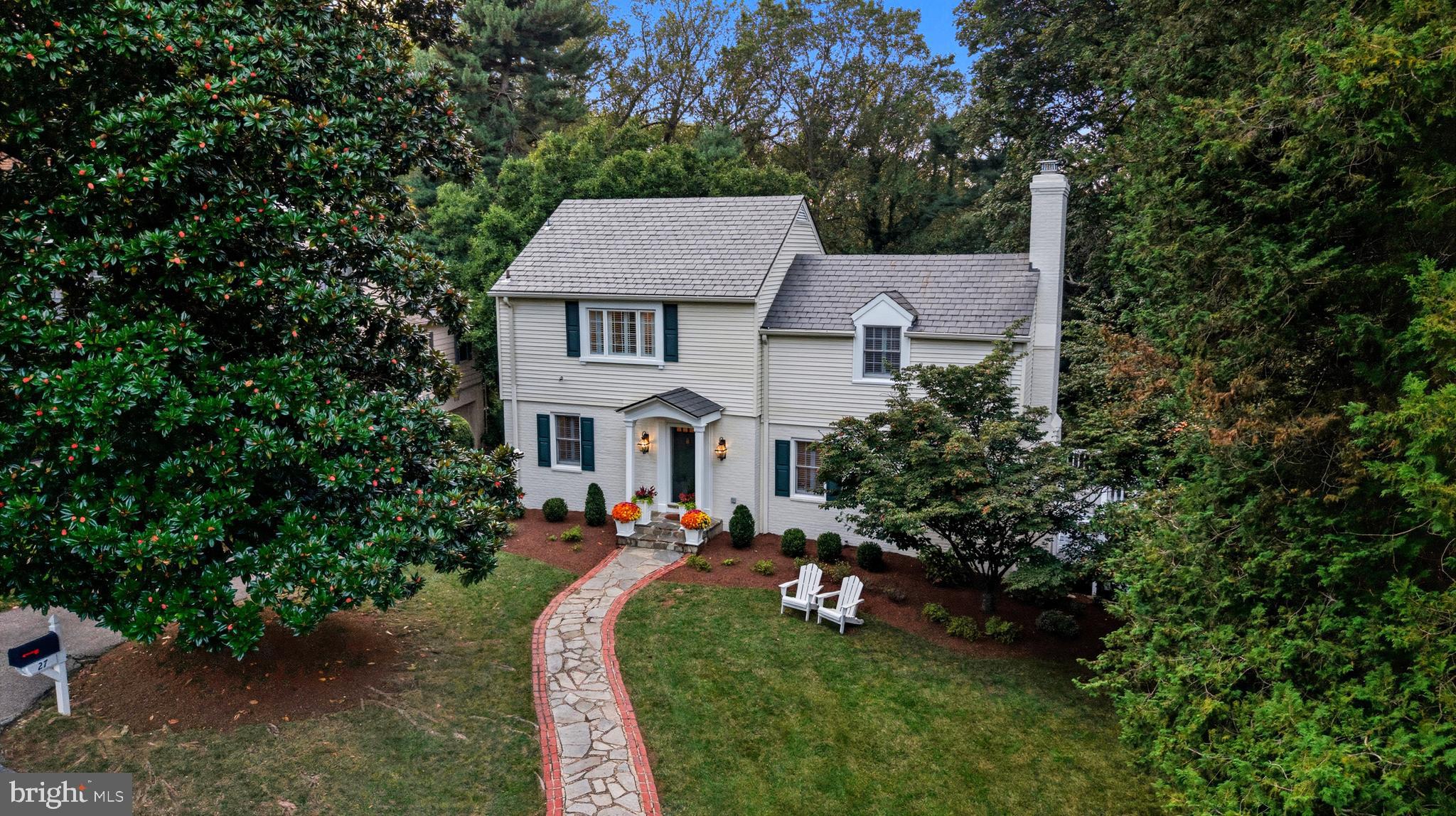 27 MURRAY HILL CIRCLE