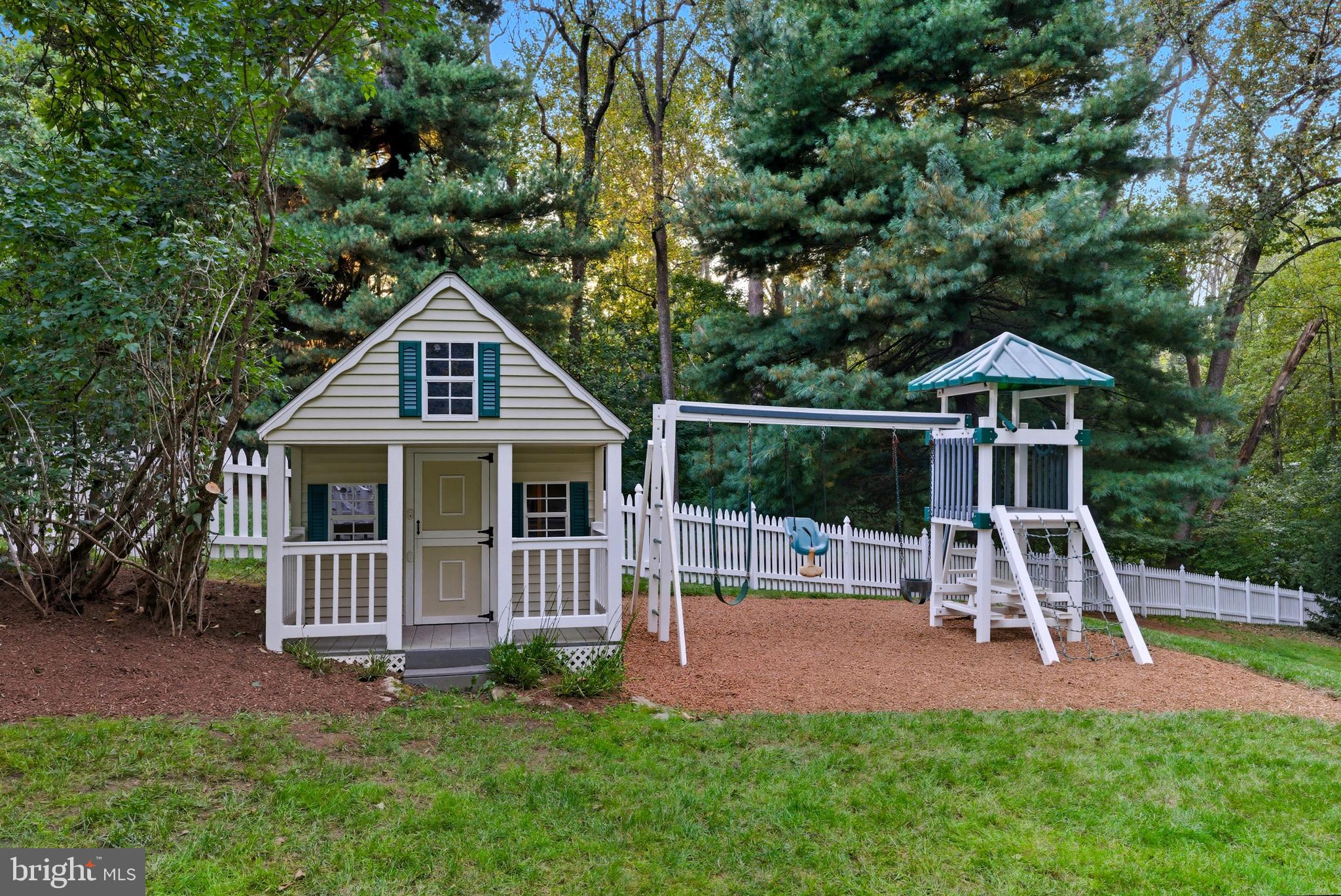 27 MURRAY HILL CIRCLE