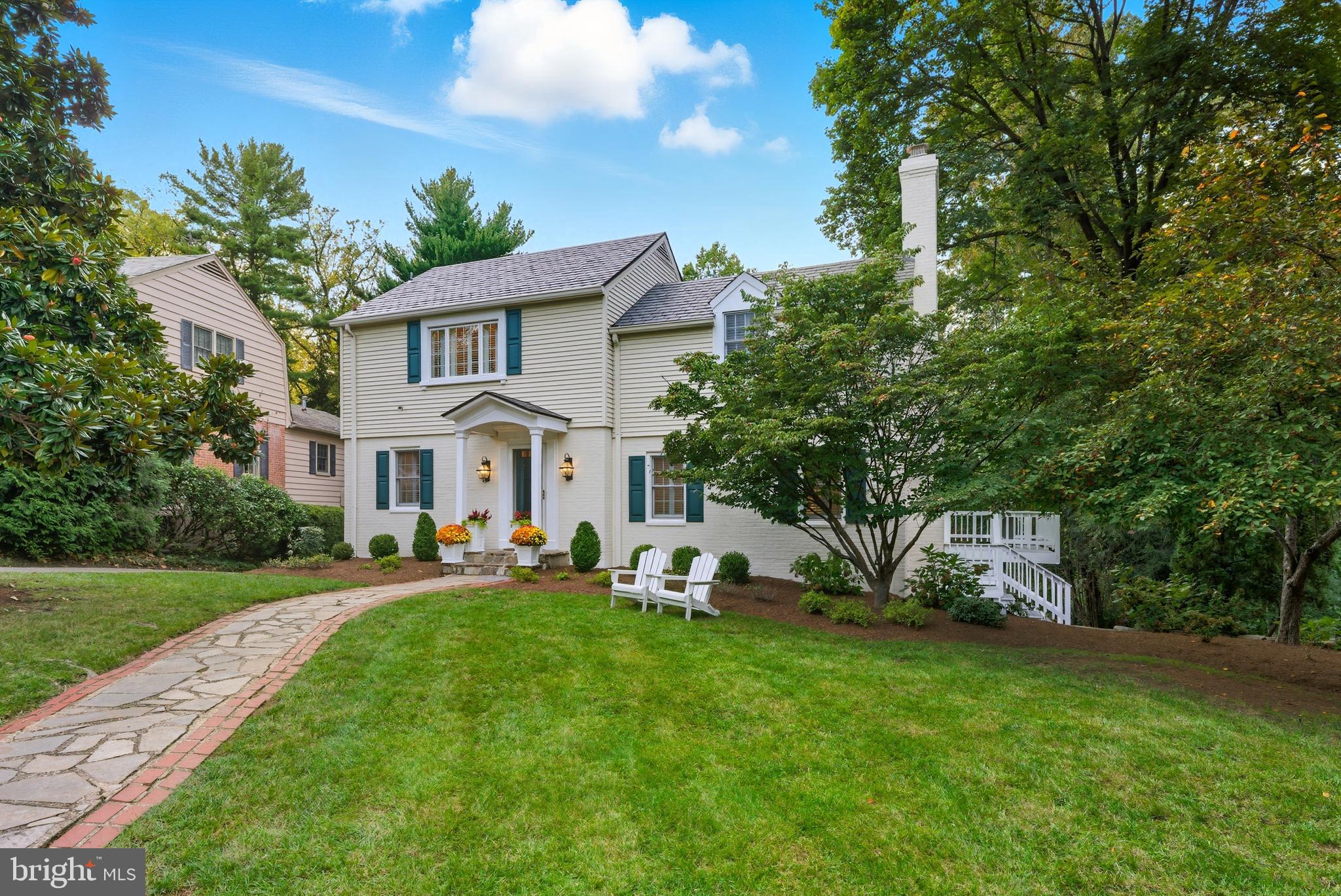 27 MURRAY HILL CIRCLE