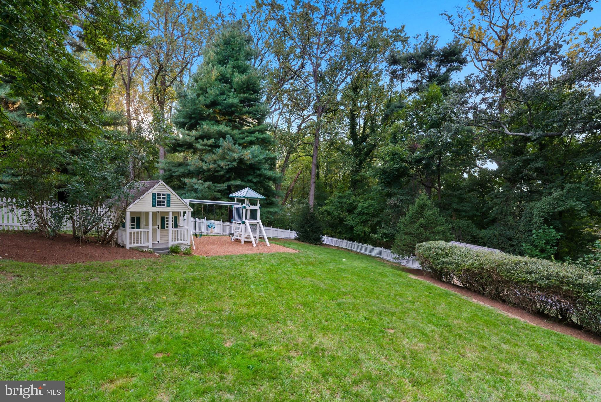 27 MURRAY HILL CIRCLE