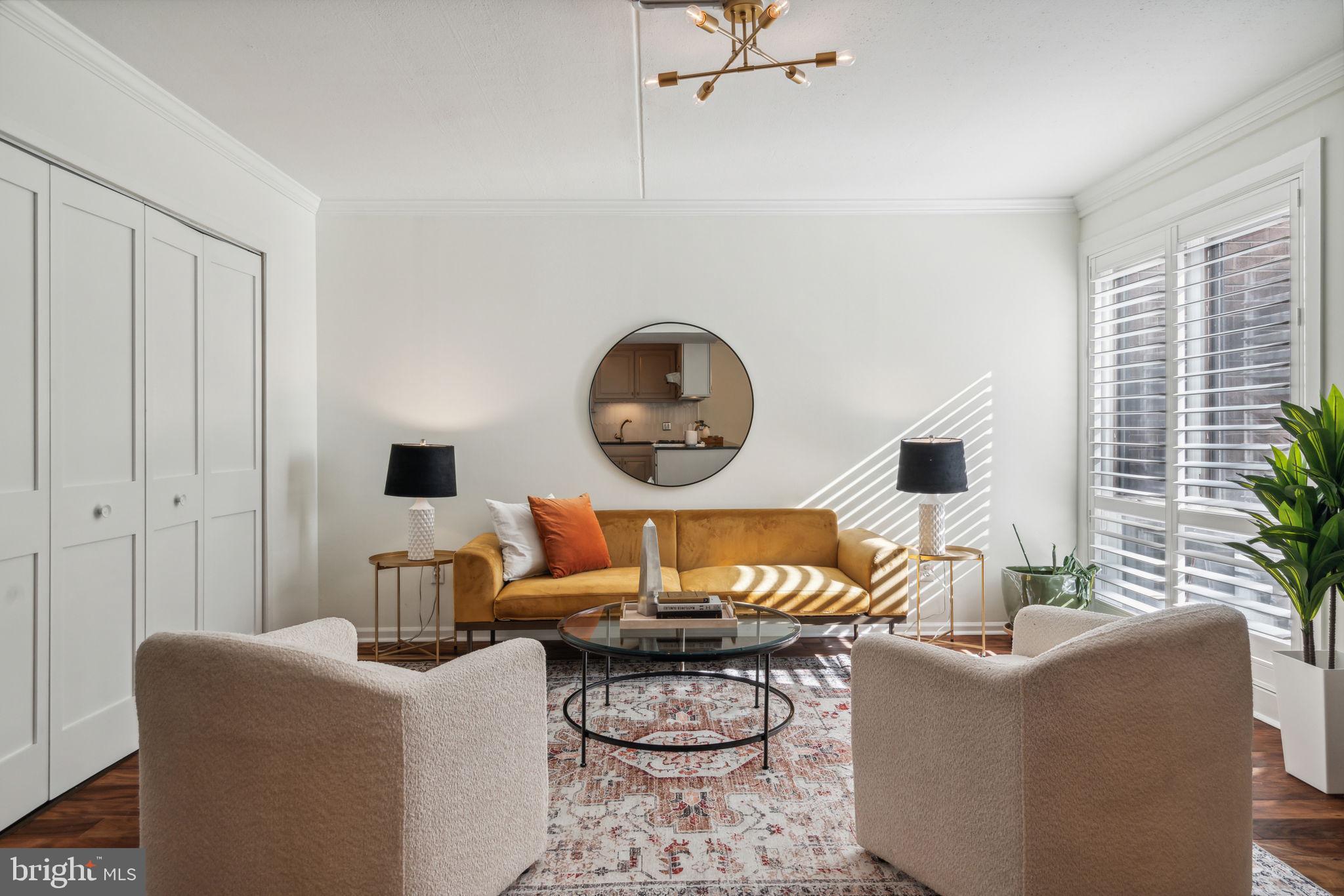 SOCIETY HILL - Residential