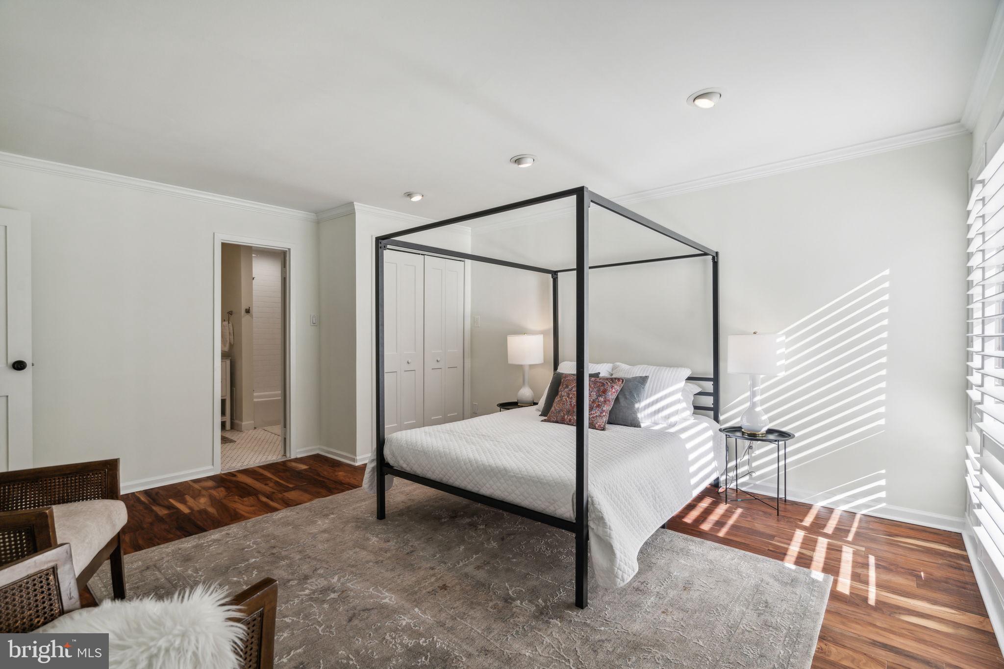 SOCIETY HILL - Residential
