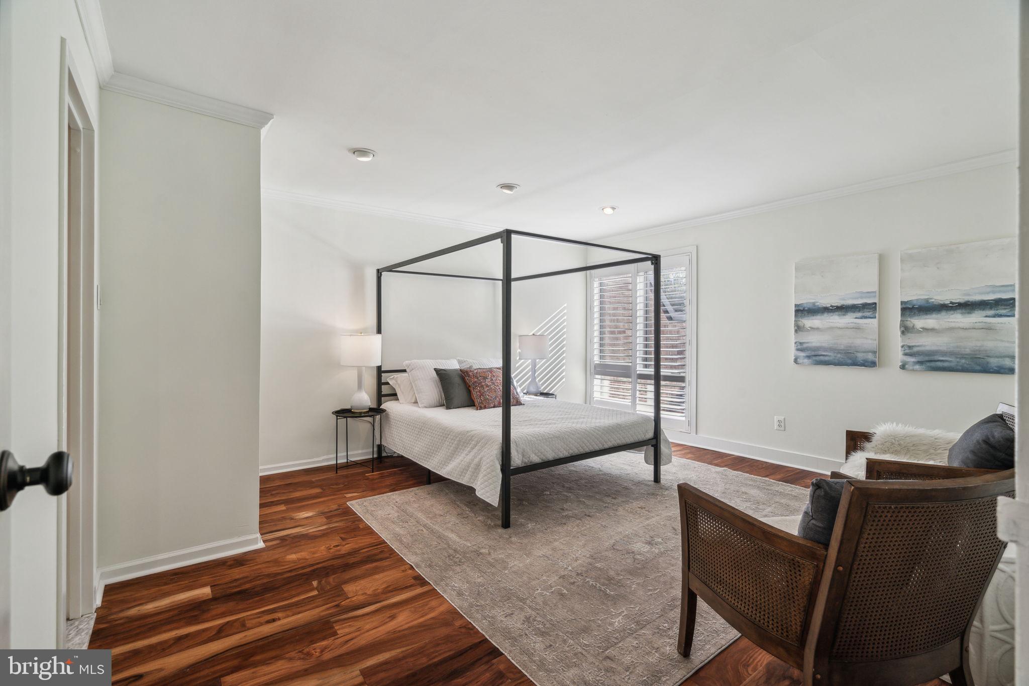 SOCIETY HILL - Residential
