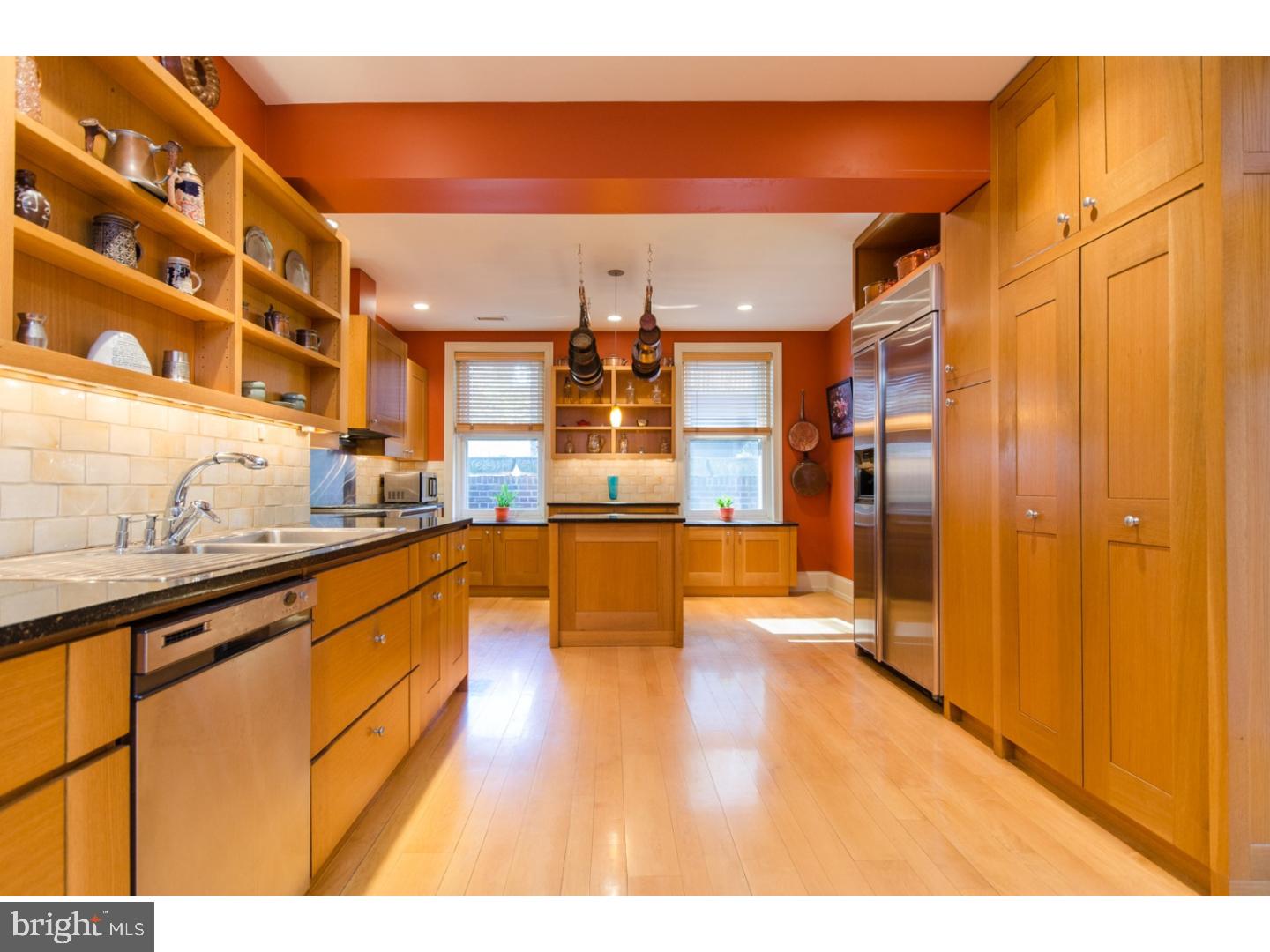 SOCIETY HILL - Residential