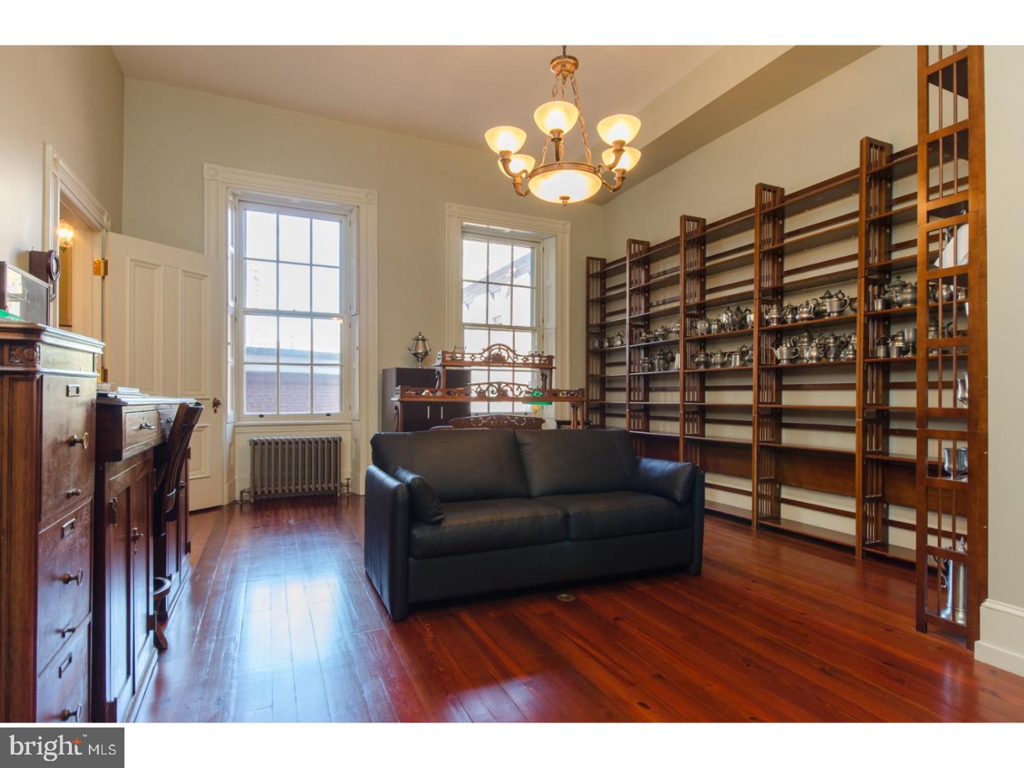 SOCIETY HILL - Residential