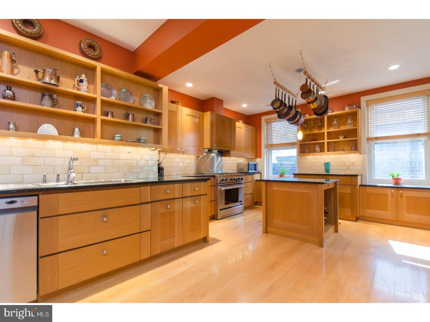 SOCIETY HILL - Residential