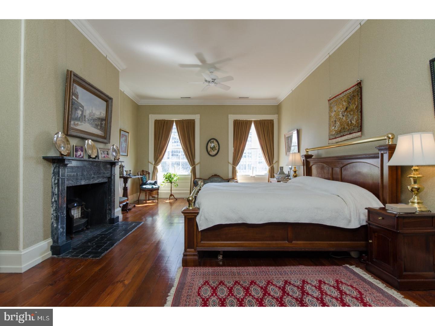 SOCIETY HILL - Residential