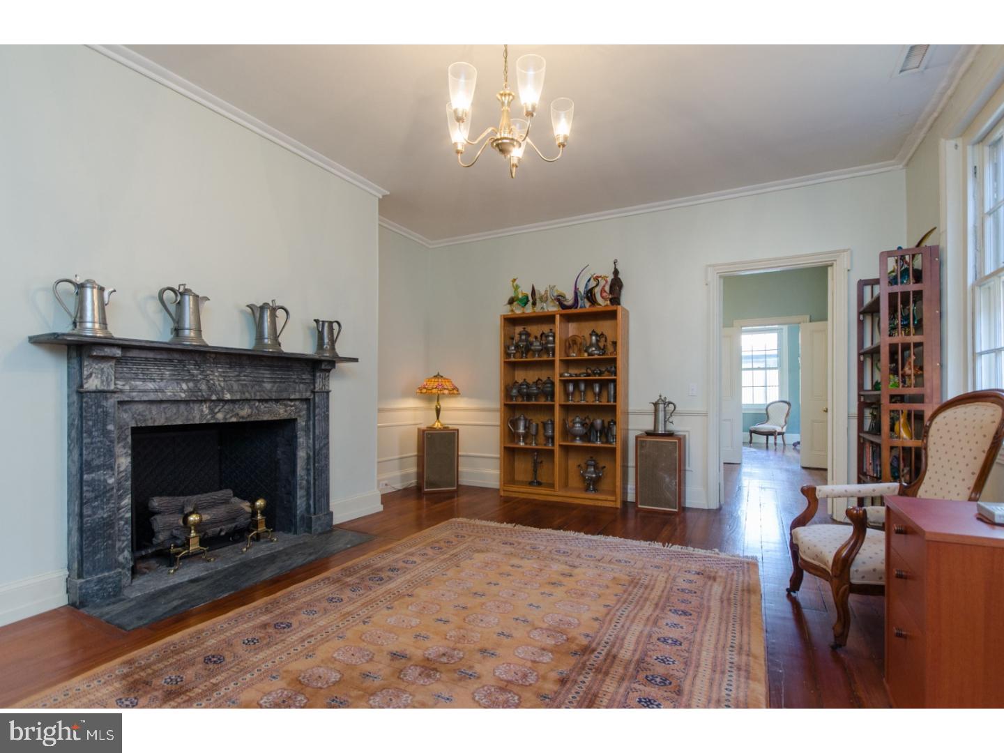 SOCIETY HILL - Residential