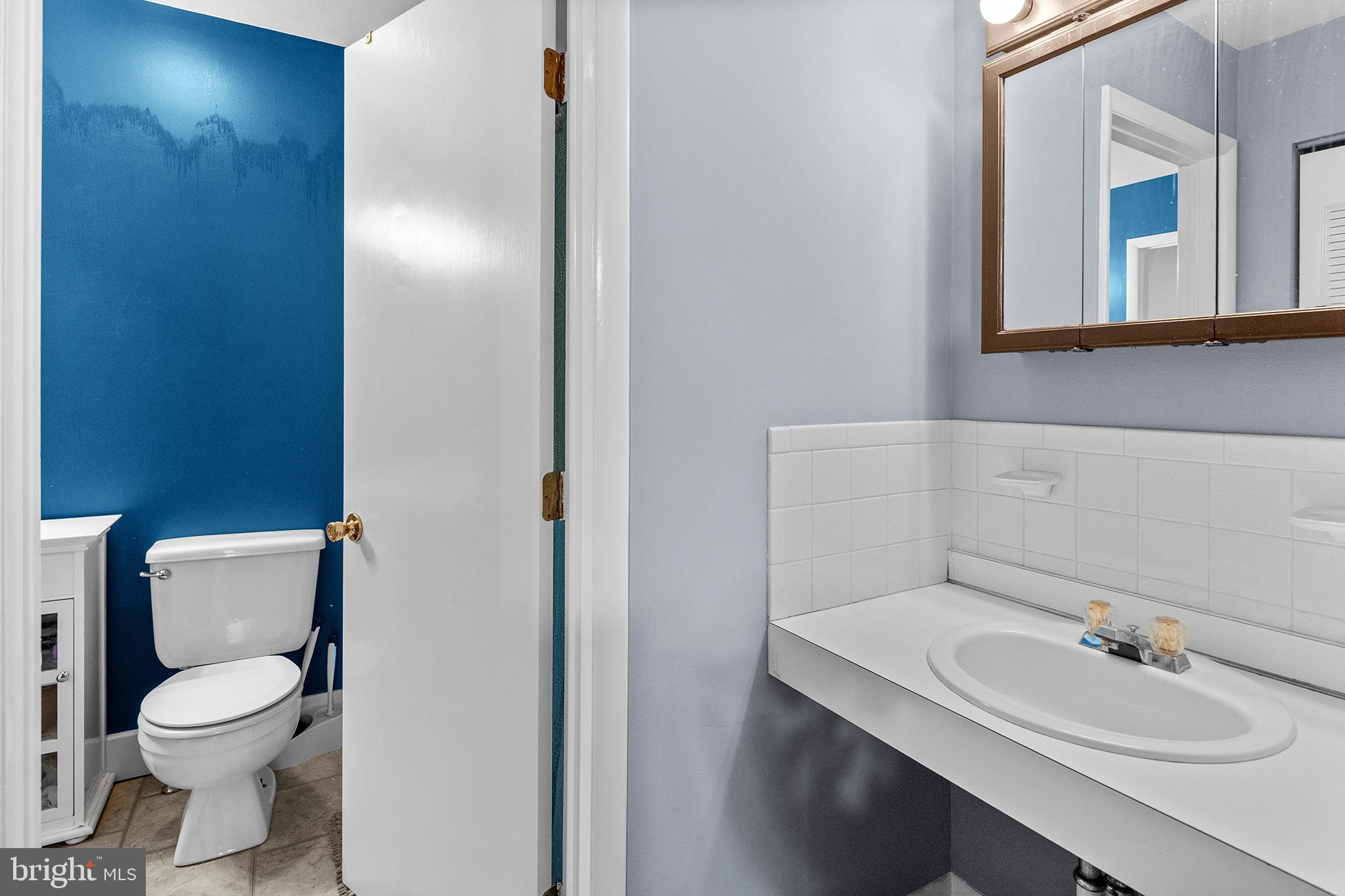 WALNUT RIDGE ESTS - Residential