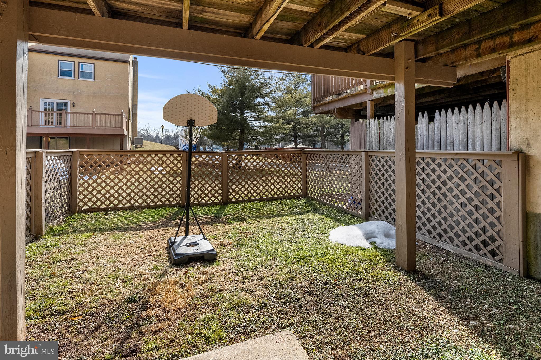 WALNUT RIDGE ESTS - Residential