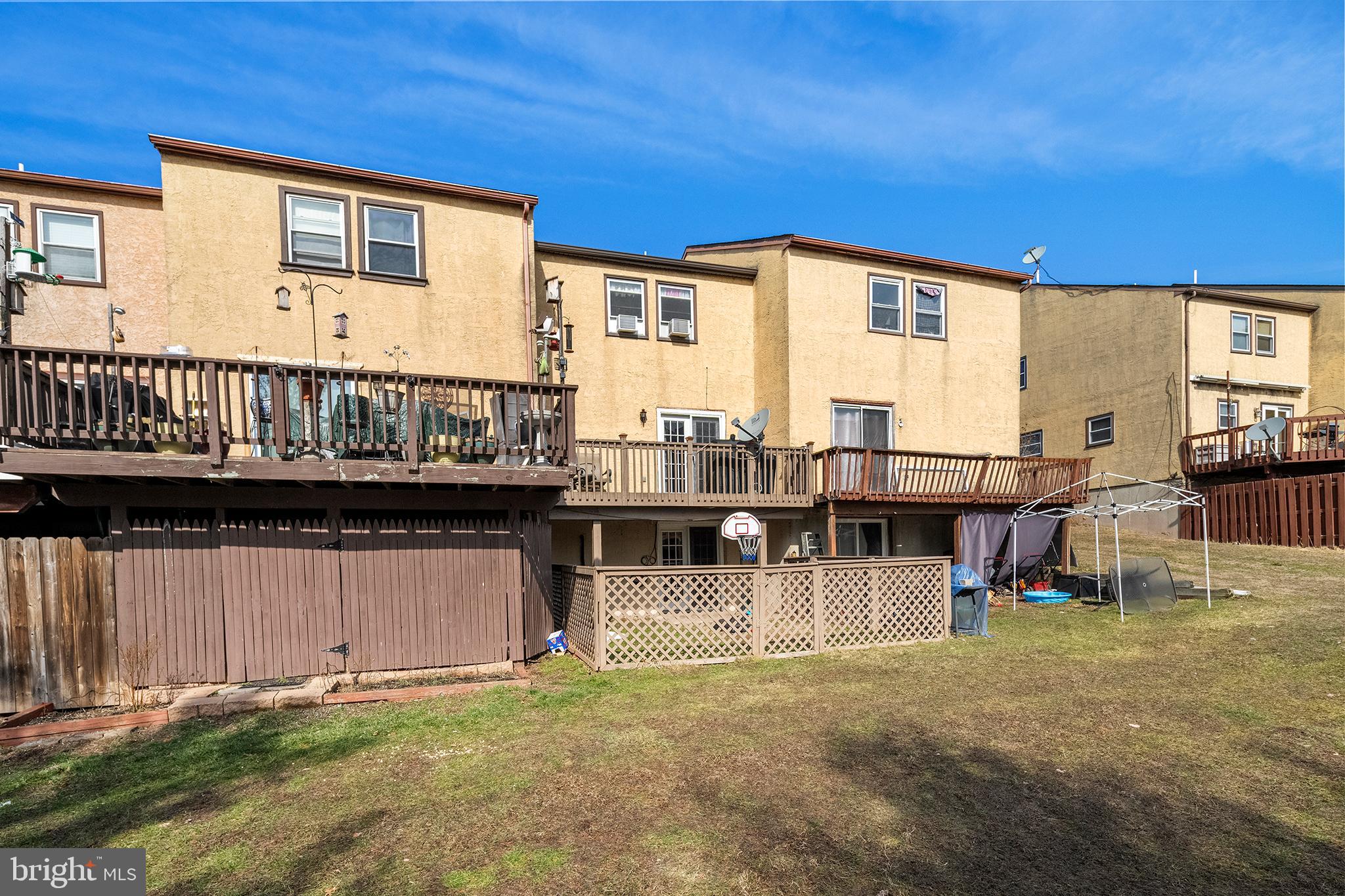 WALNUT RIDGE ESTS - Residential