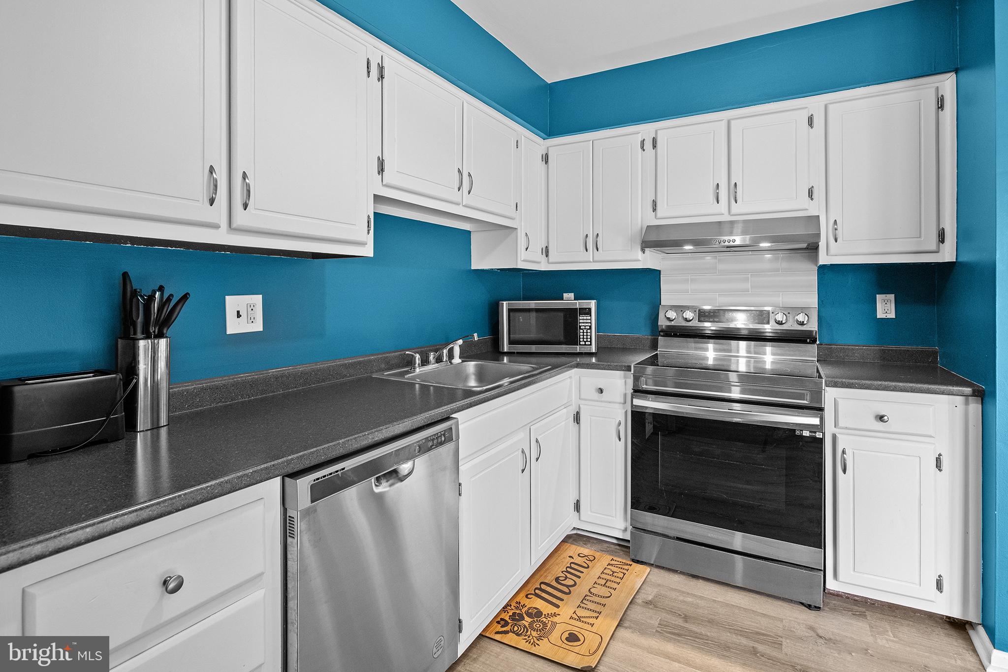 WALNUT RIDGE ESTS - Residential