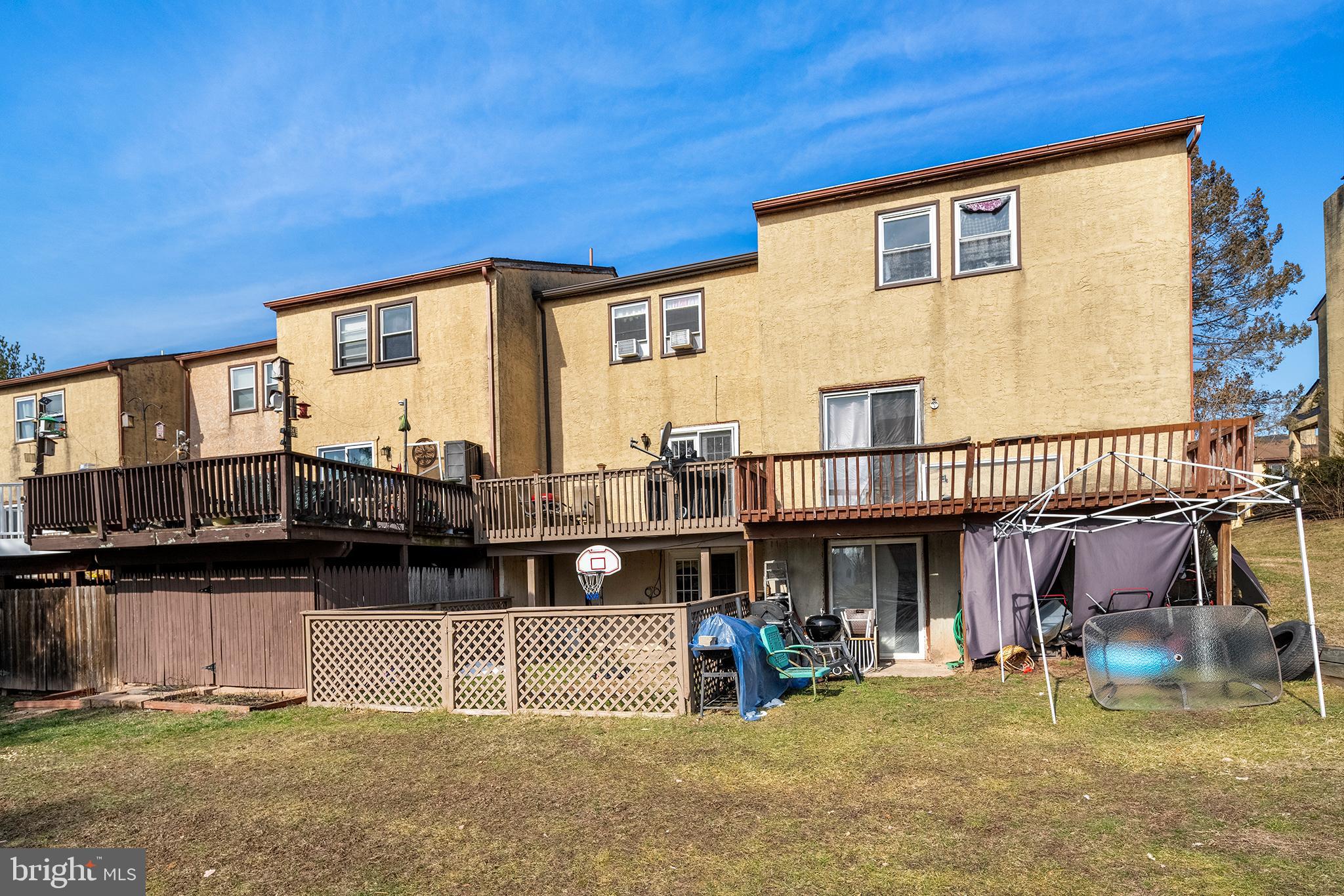 WALNUT RIDGE ESTS - Residential