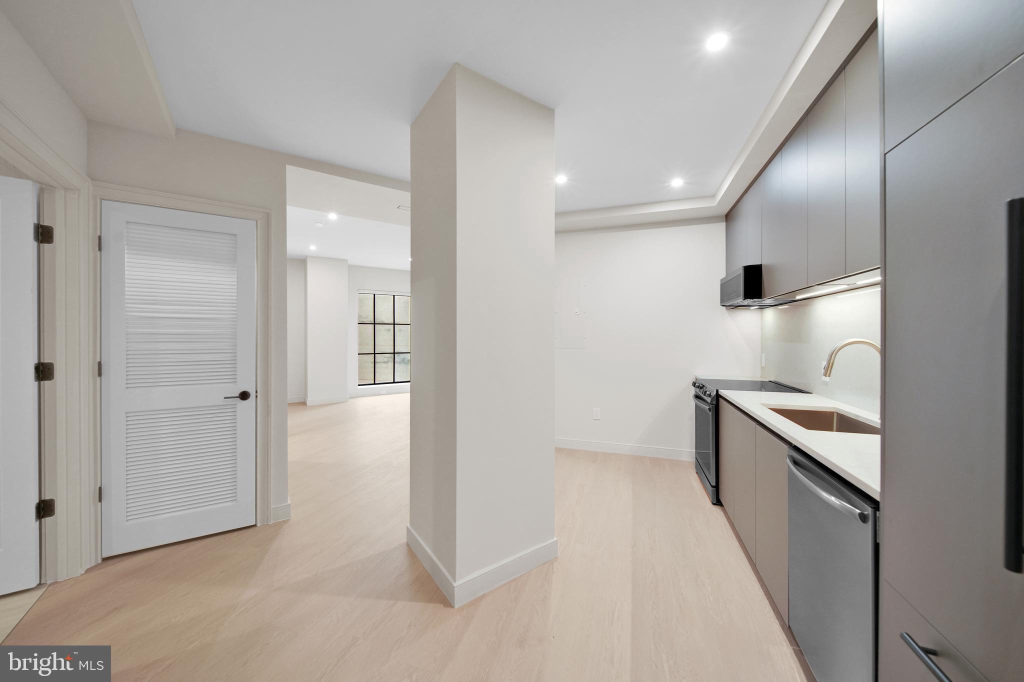 2121 WARD PLACE NW 401