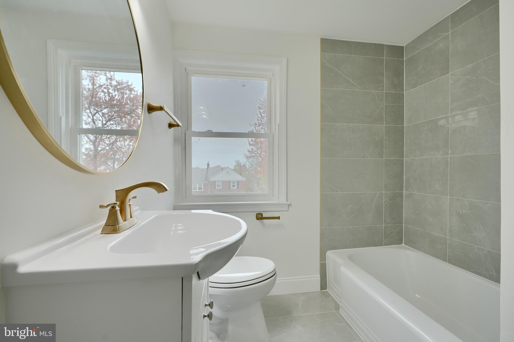 RAMBLEWOOD - Residential