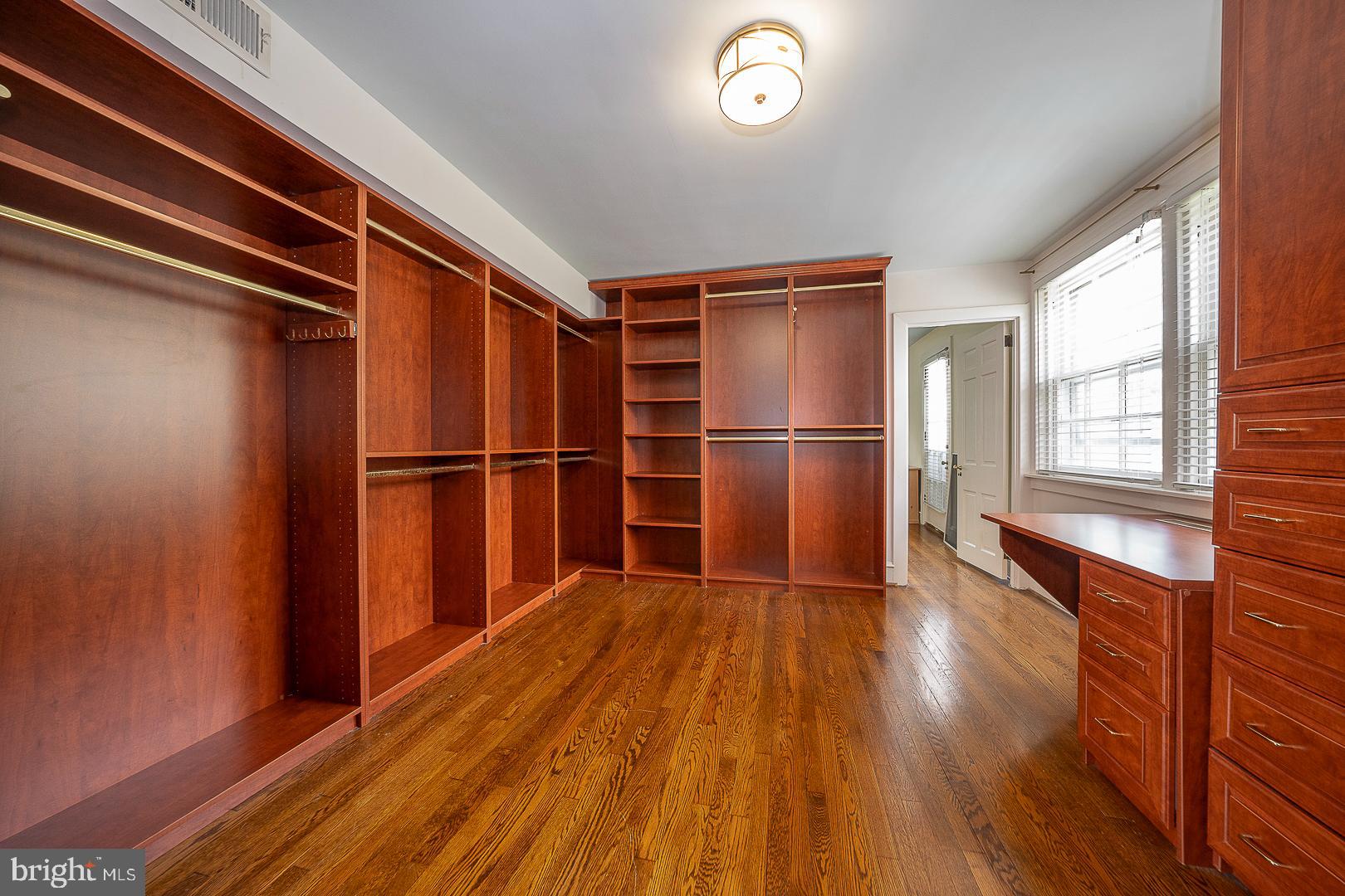 MERION STATION - Residential