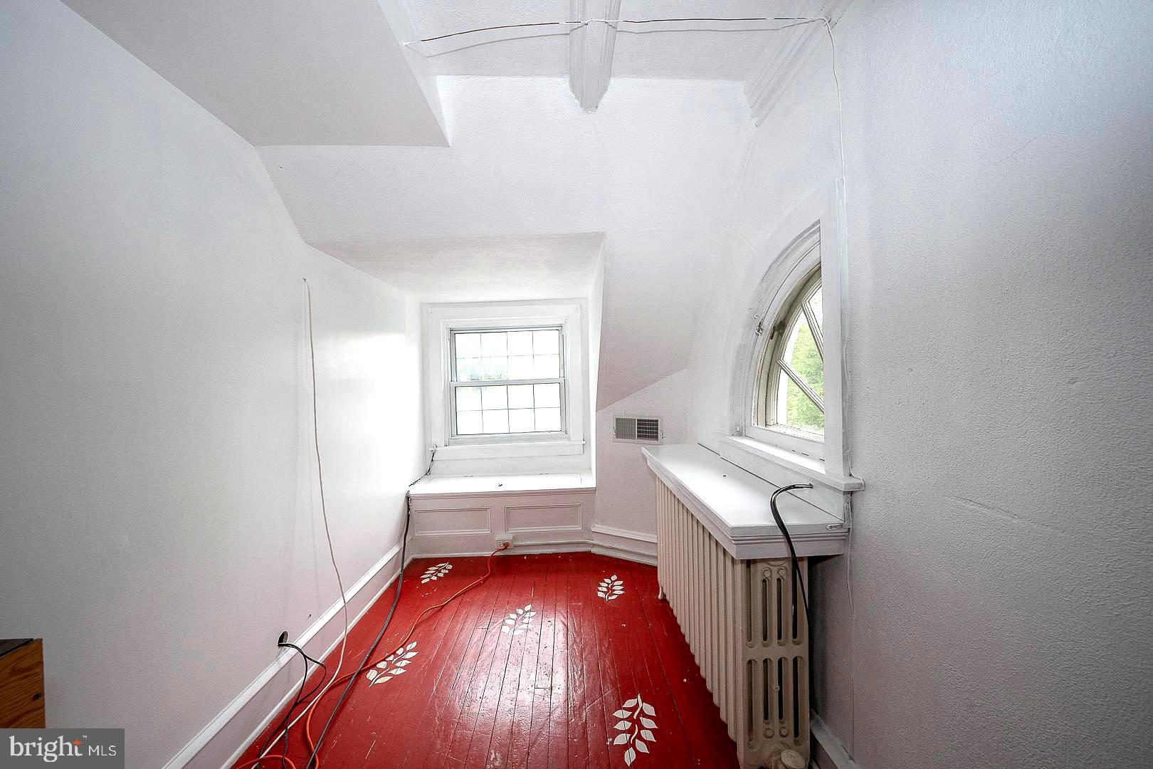 MERION STATION - Residential