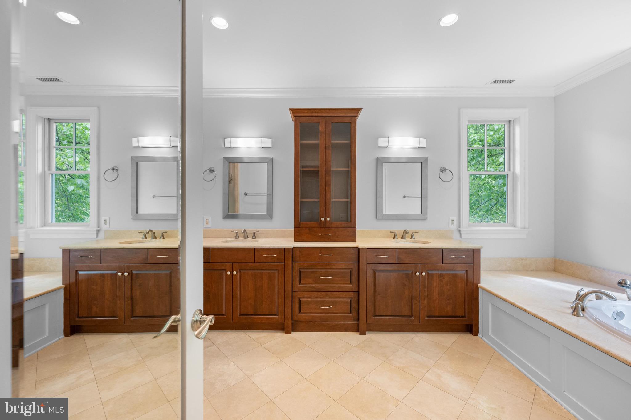 SOMERSET HEIGHTS - Residential