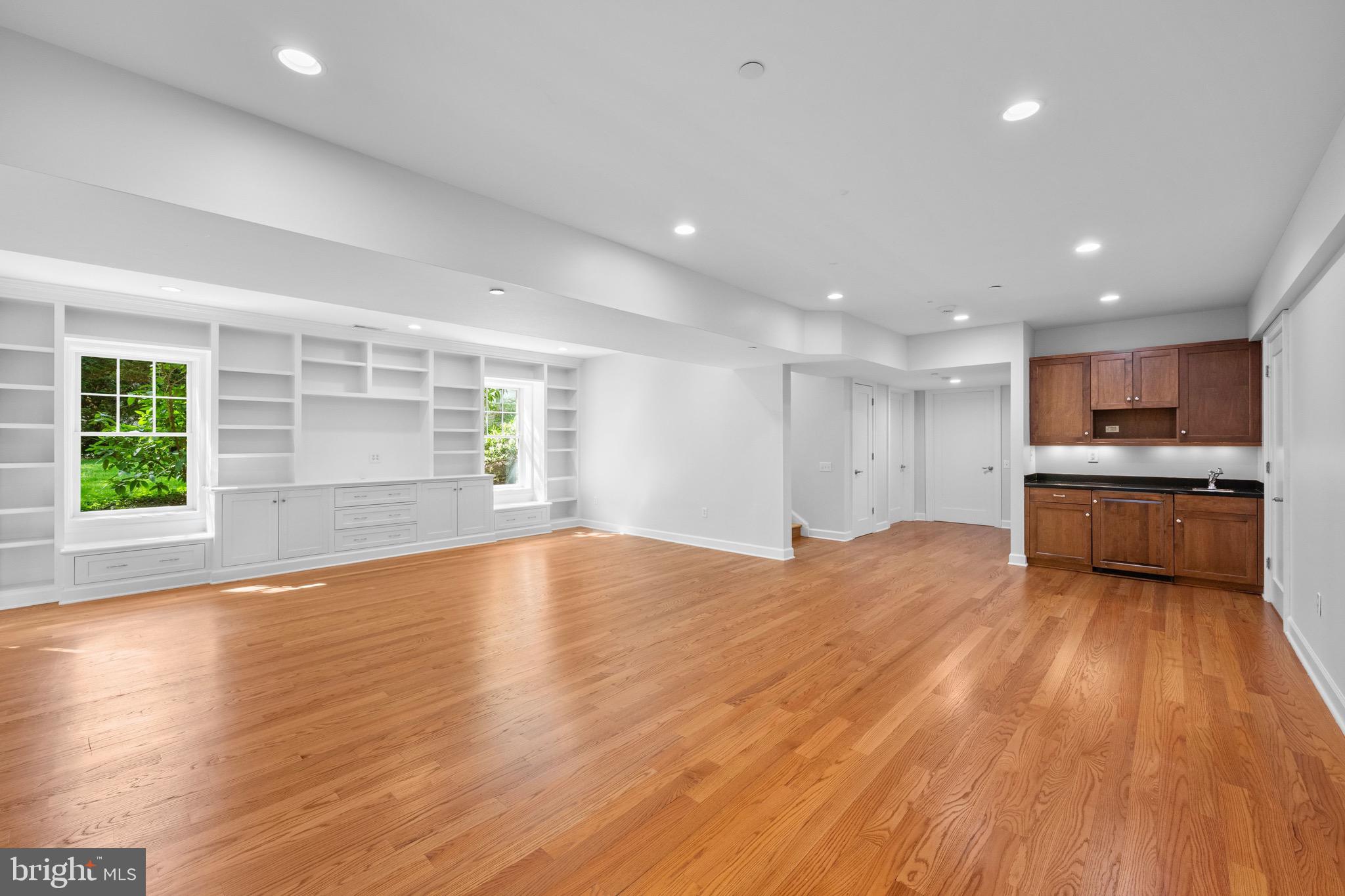 SOMERSET HEIGHTS - Residential