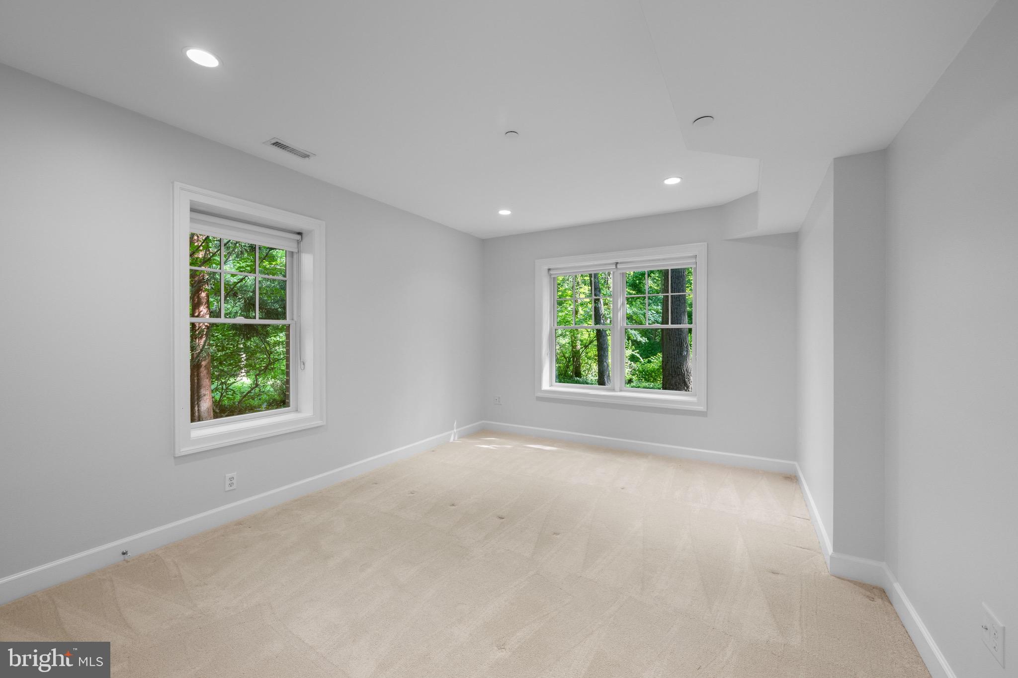 SOMERSET HEIGHTS - Residential