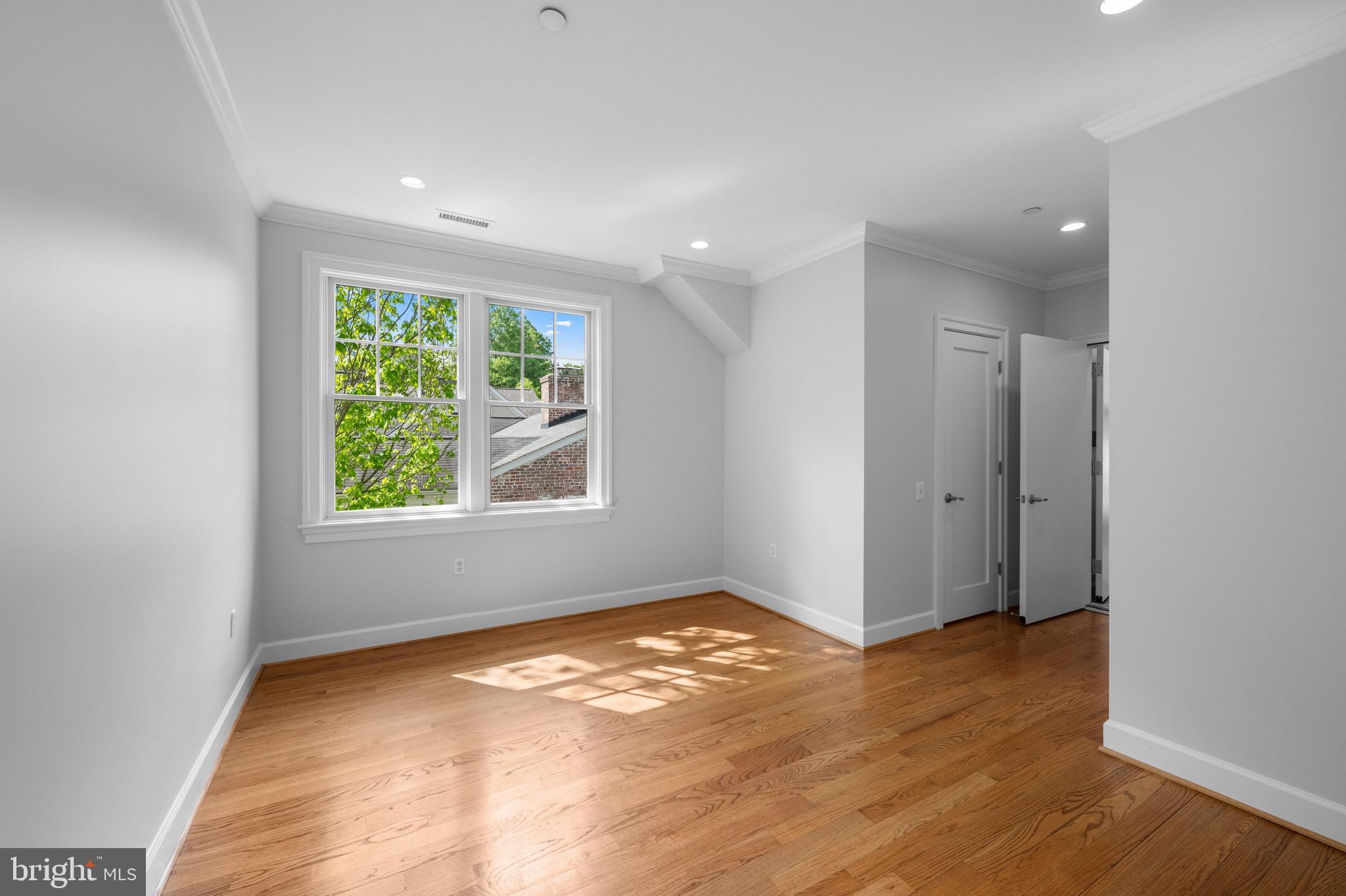 SOMERSET HEIGHTS - Residential