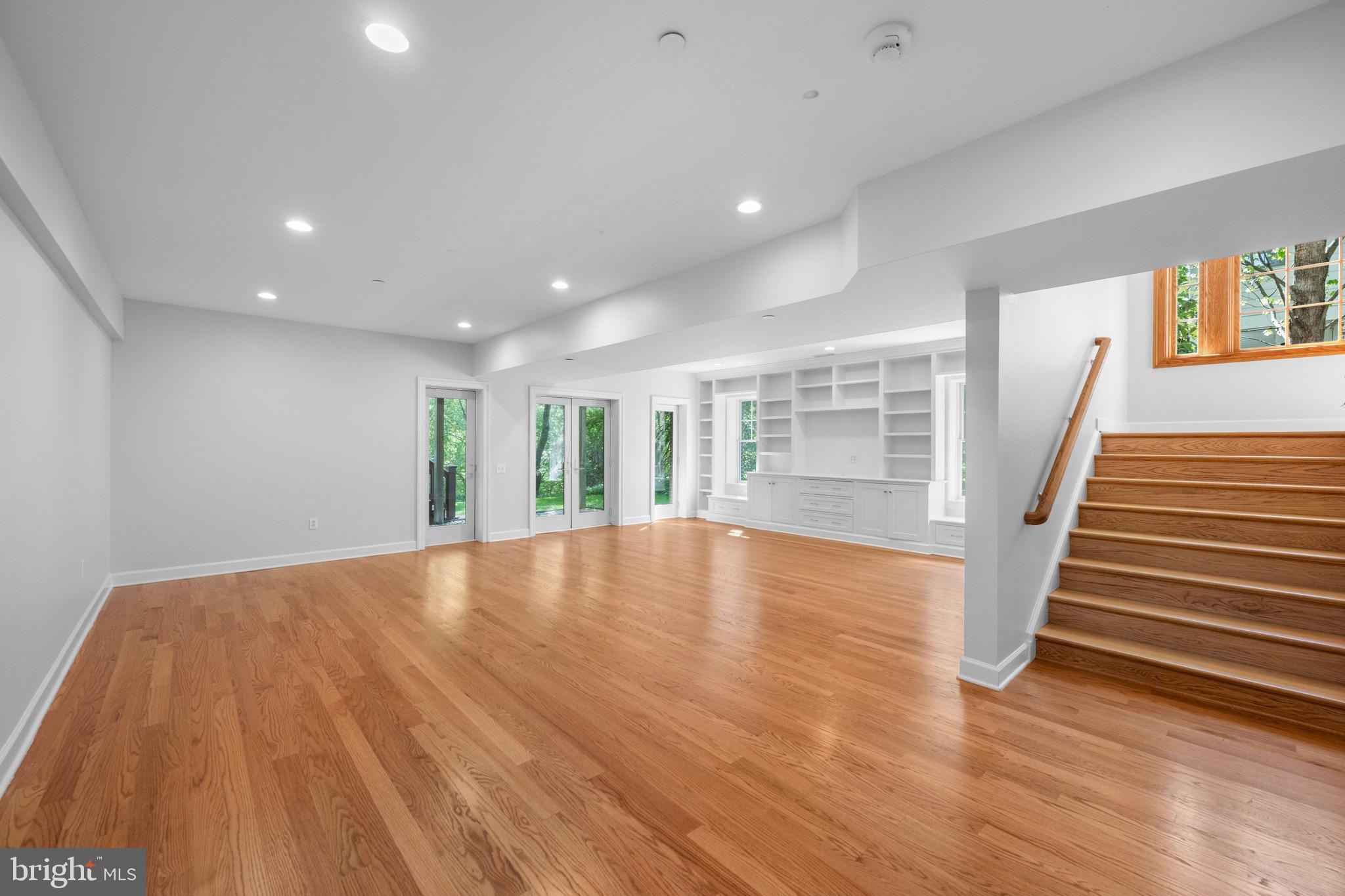 SOMERSET HEIGHTS - Residential