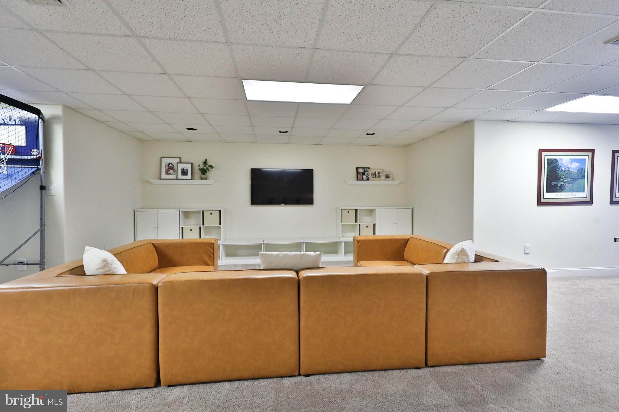 APPLEWOOD ESTATES - Residential