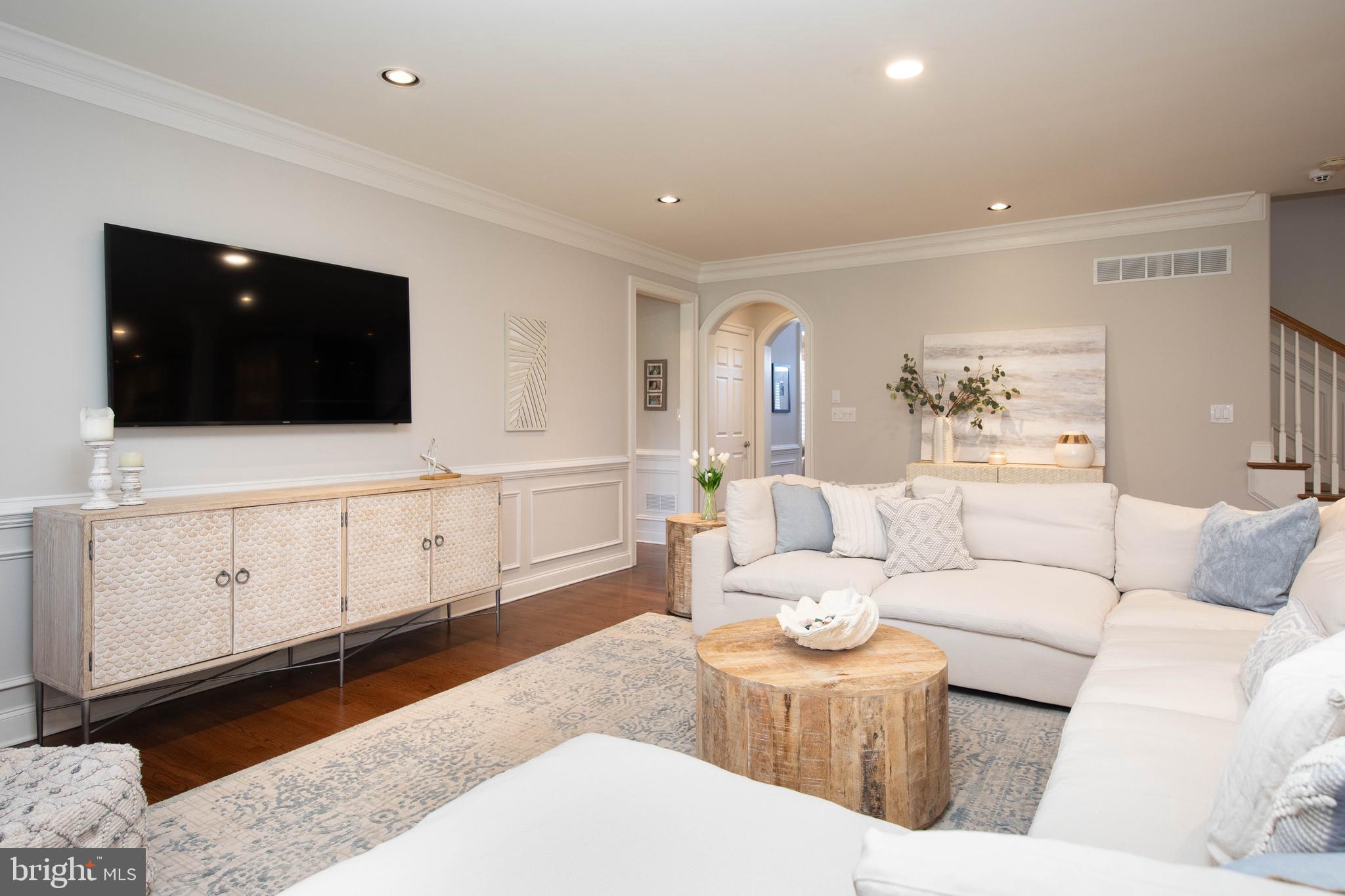 APPLEWOOD ESTATES - Residential