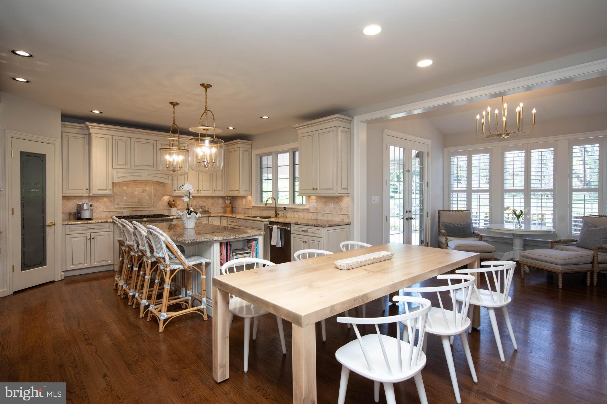 APPLEWOOD ESTATES - Residential