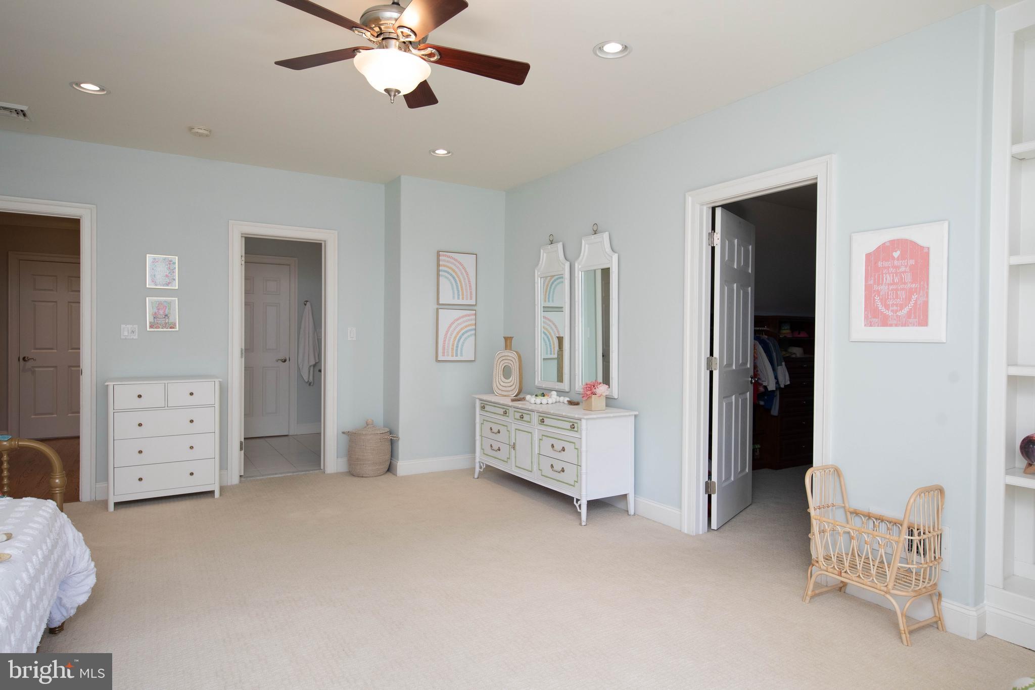 APPLEWOOD ESTATES - Residential