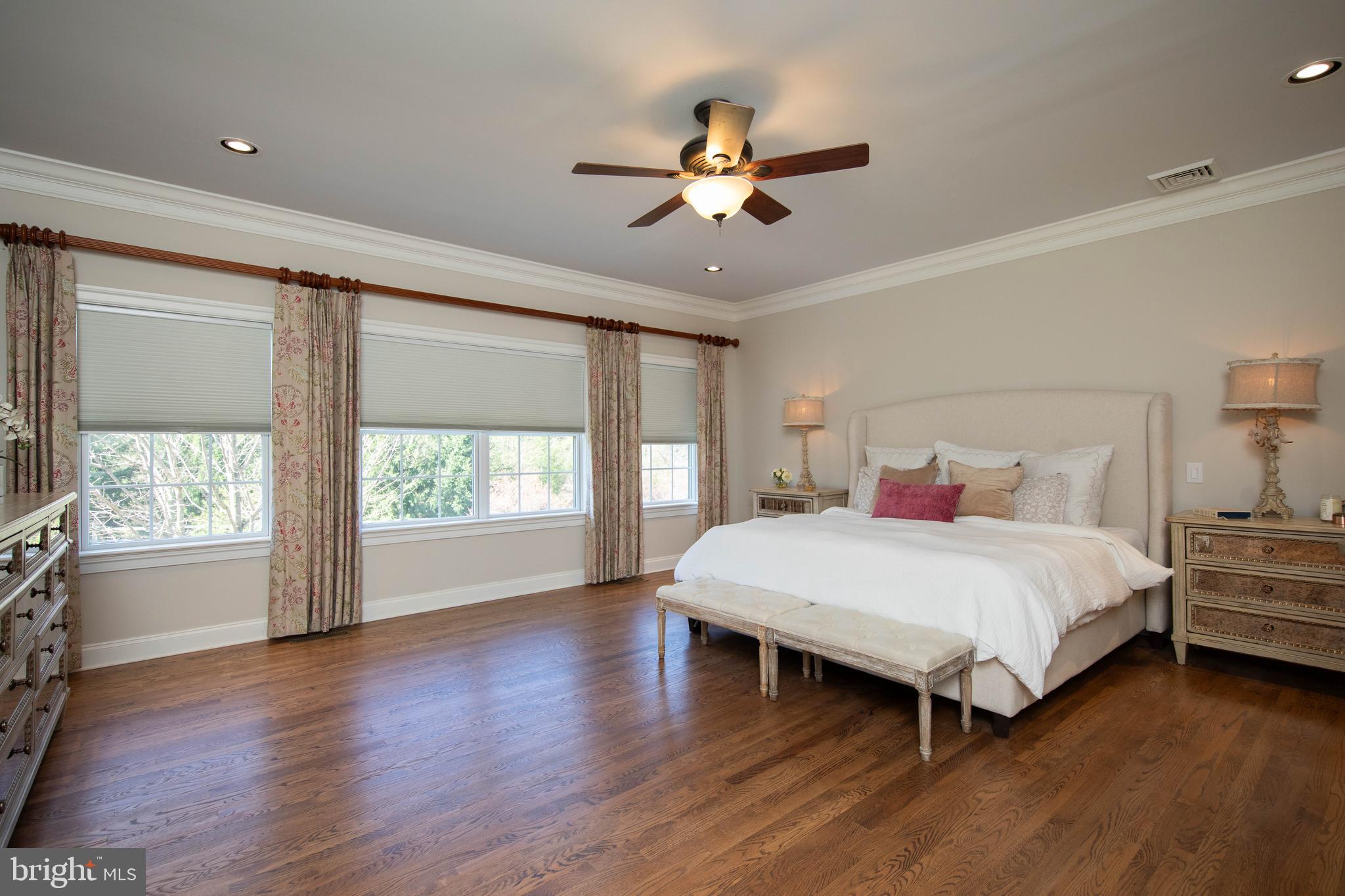 APPLEWOOD ESTATES - Residential